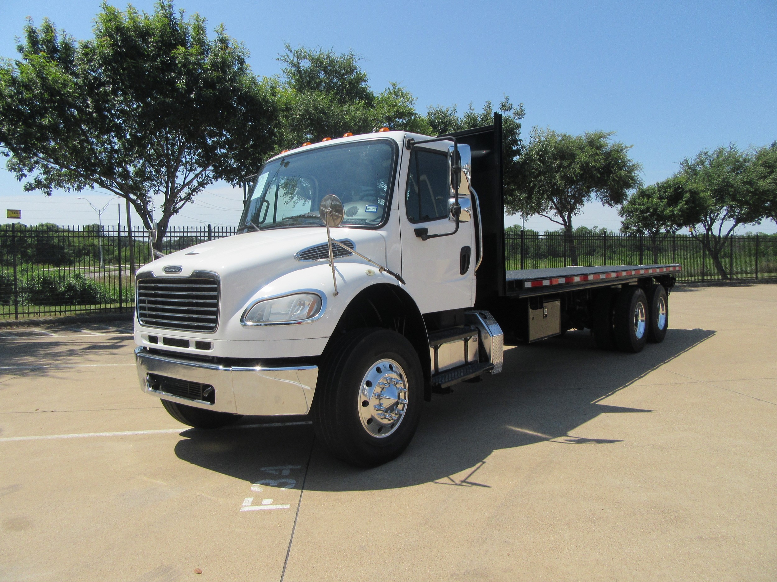 2017 Freightliner eM2