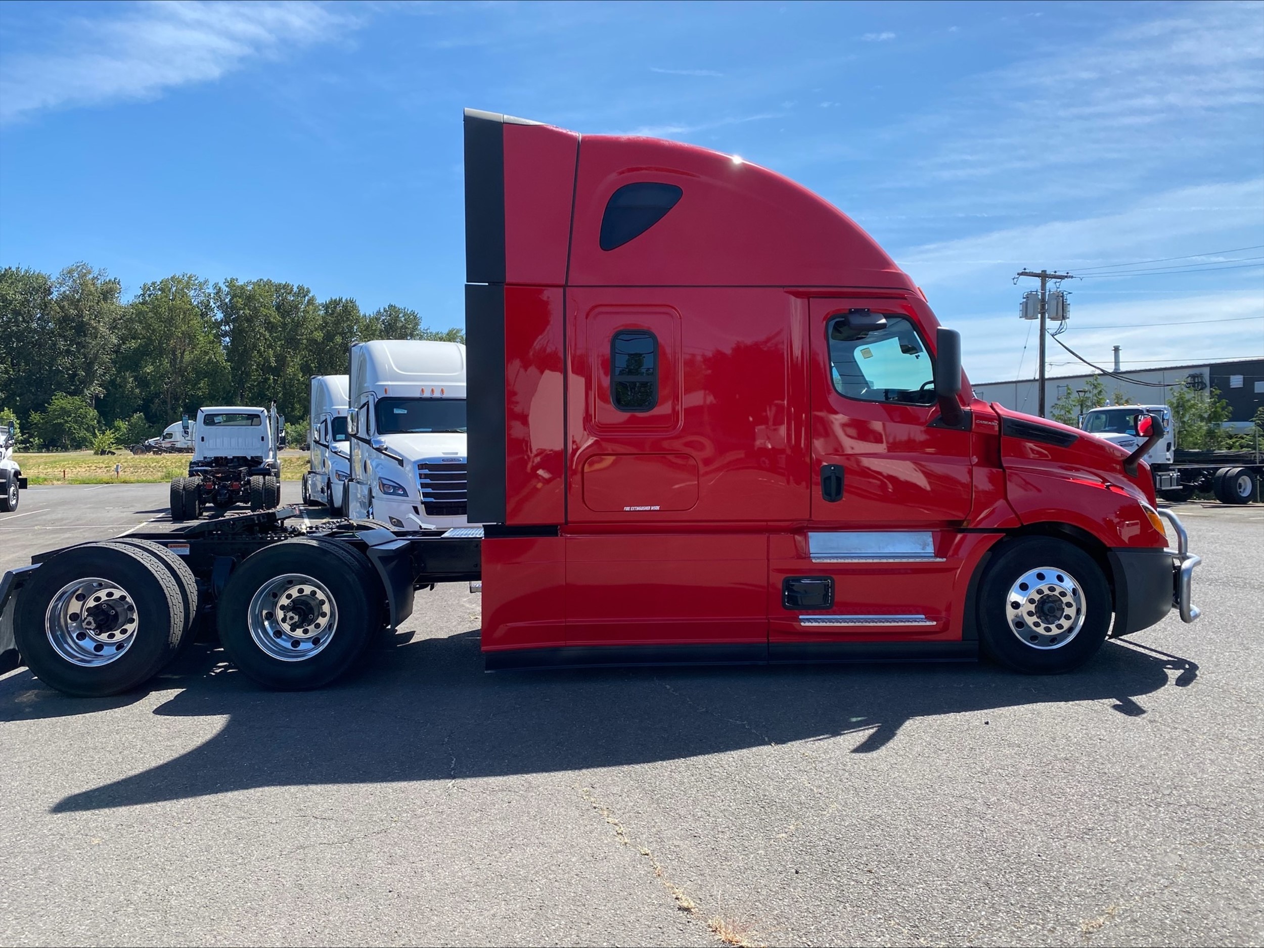 2026 Freightliner Cascadia — photo 6