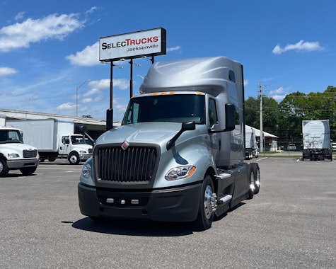 2022 INTERNATIONAL LT T42638
