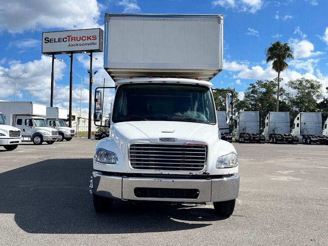 2022 Freightliner M2 106 Medium Duty photo 3