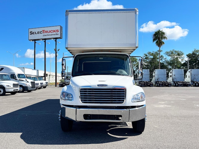 2023 Freightliner M2 106 Medium Duty photo 2