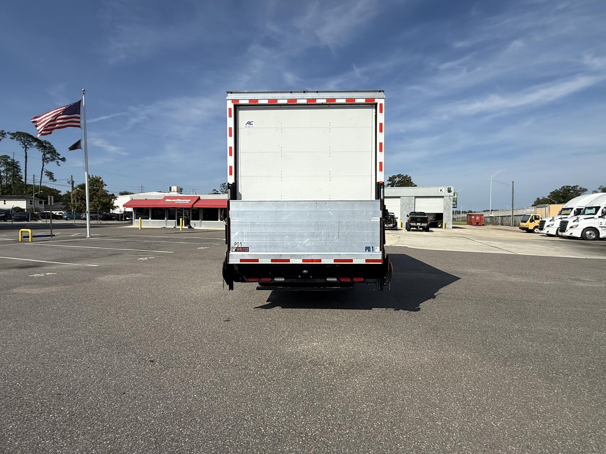 2020 Chevrolet — photo 3