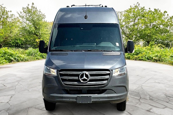 2022 Mercedes Benz Sprinter 4500 photo 3