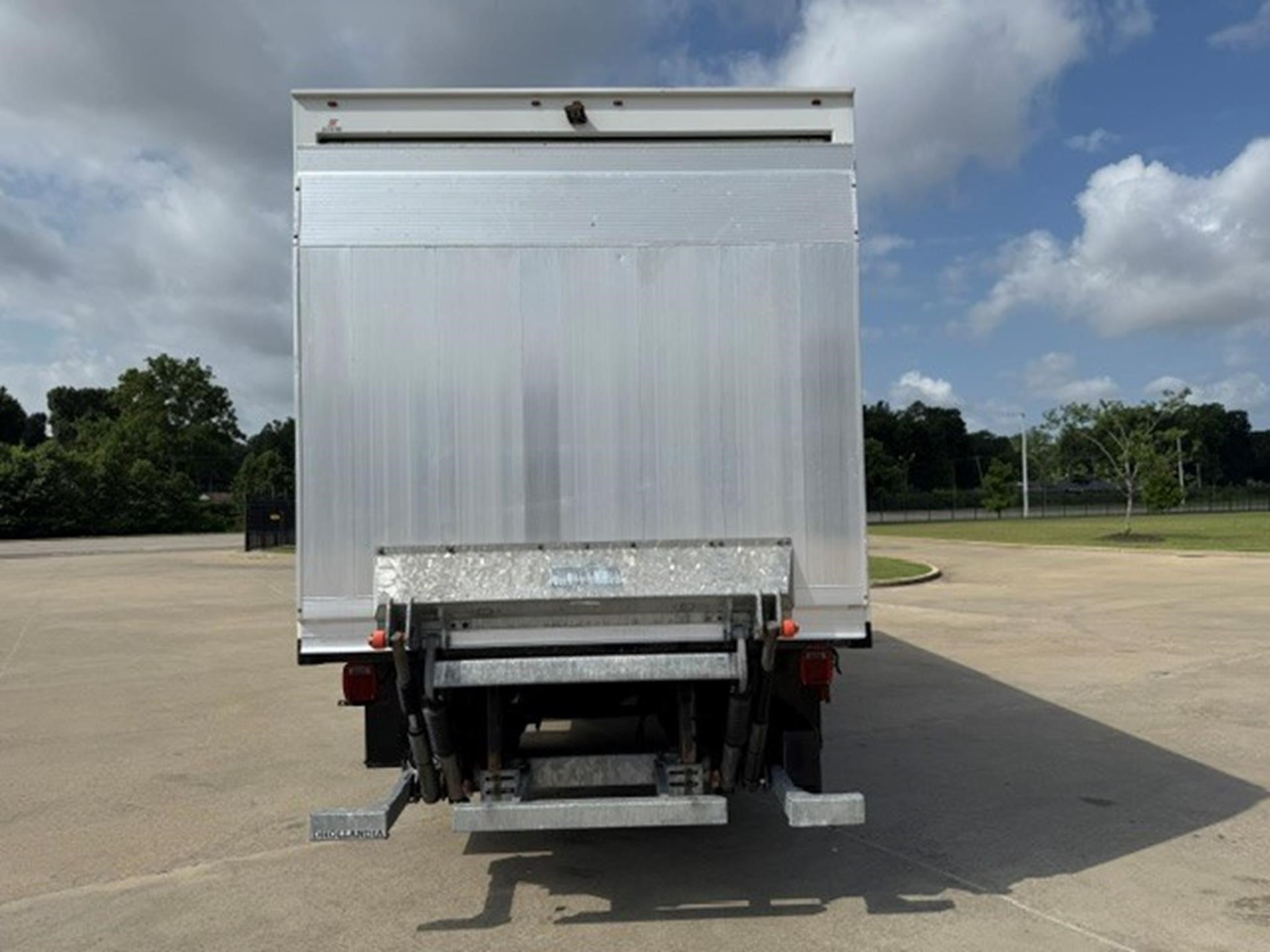 2019 Freightliner eM2 — photo 6