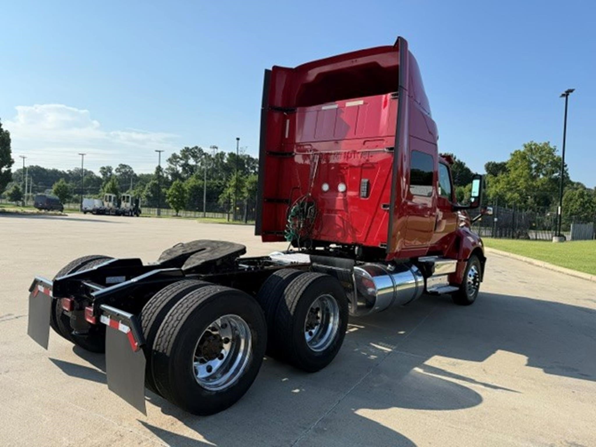 2021 International LT — photo 4