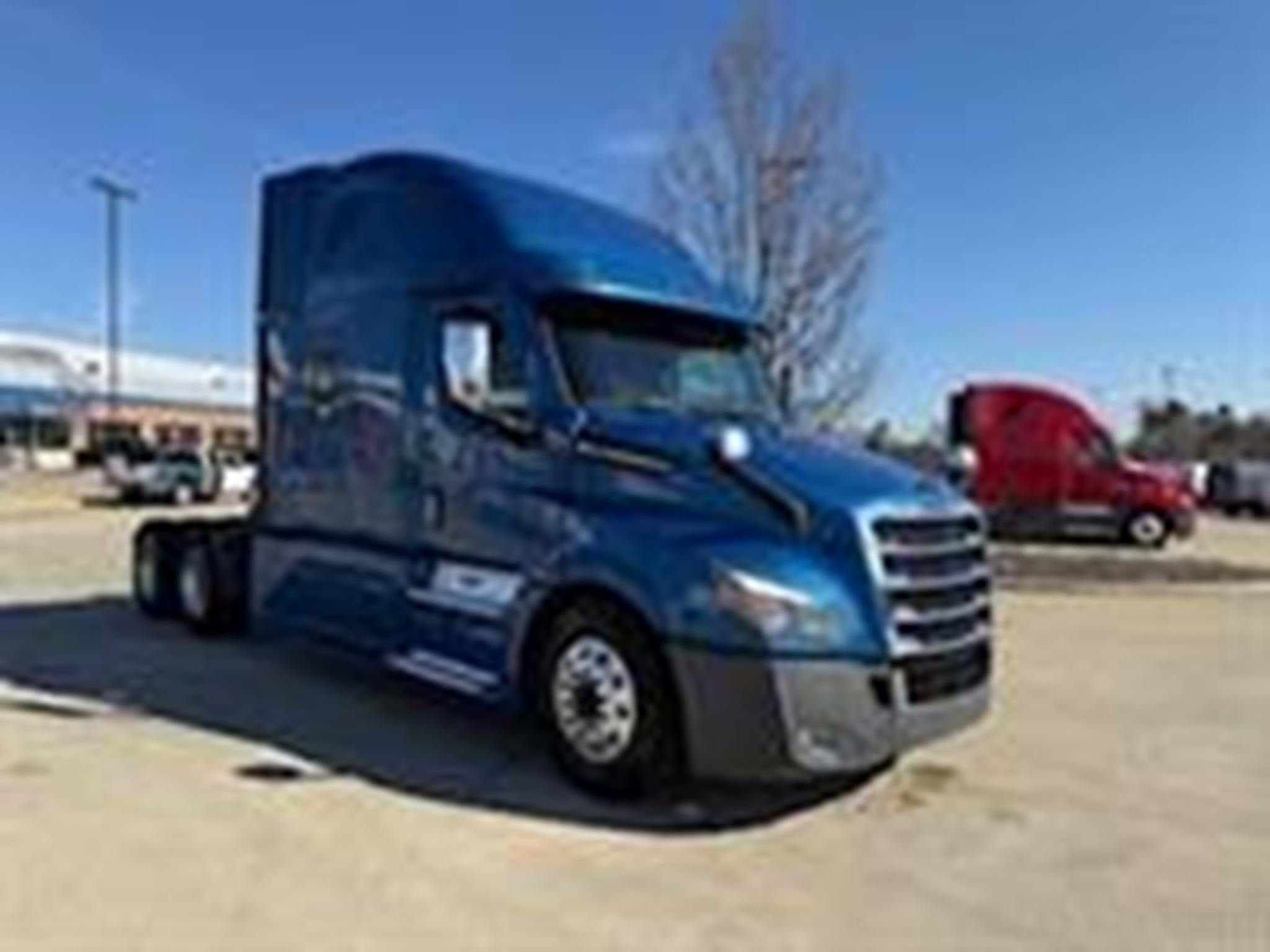 2021 Freightliner in Memphis, TN — photo 3
