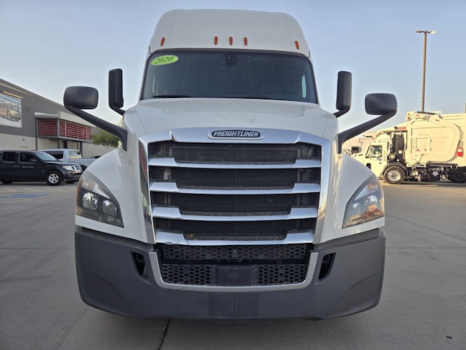 2020 Freightliner Cascadia 126" Sleeper Cab photo 2