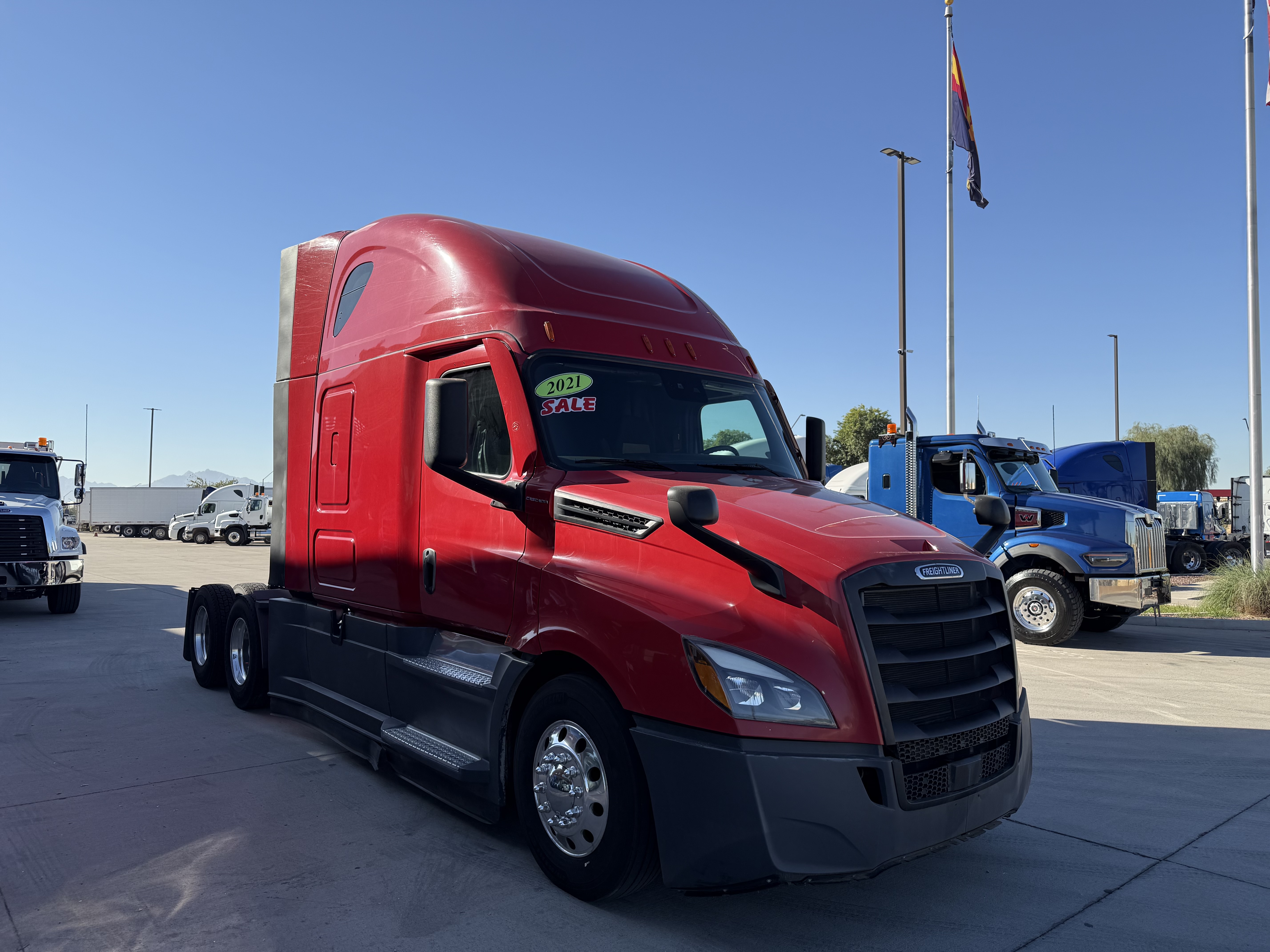 2021 Freightliner Cascadia in Phoenix, AZ — photo 8
