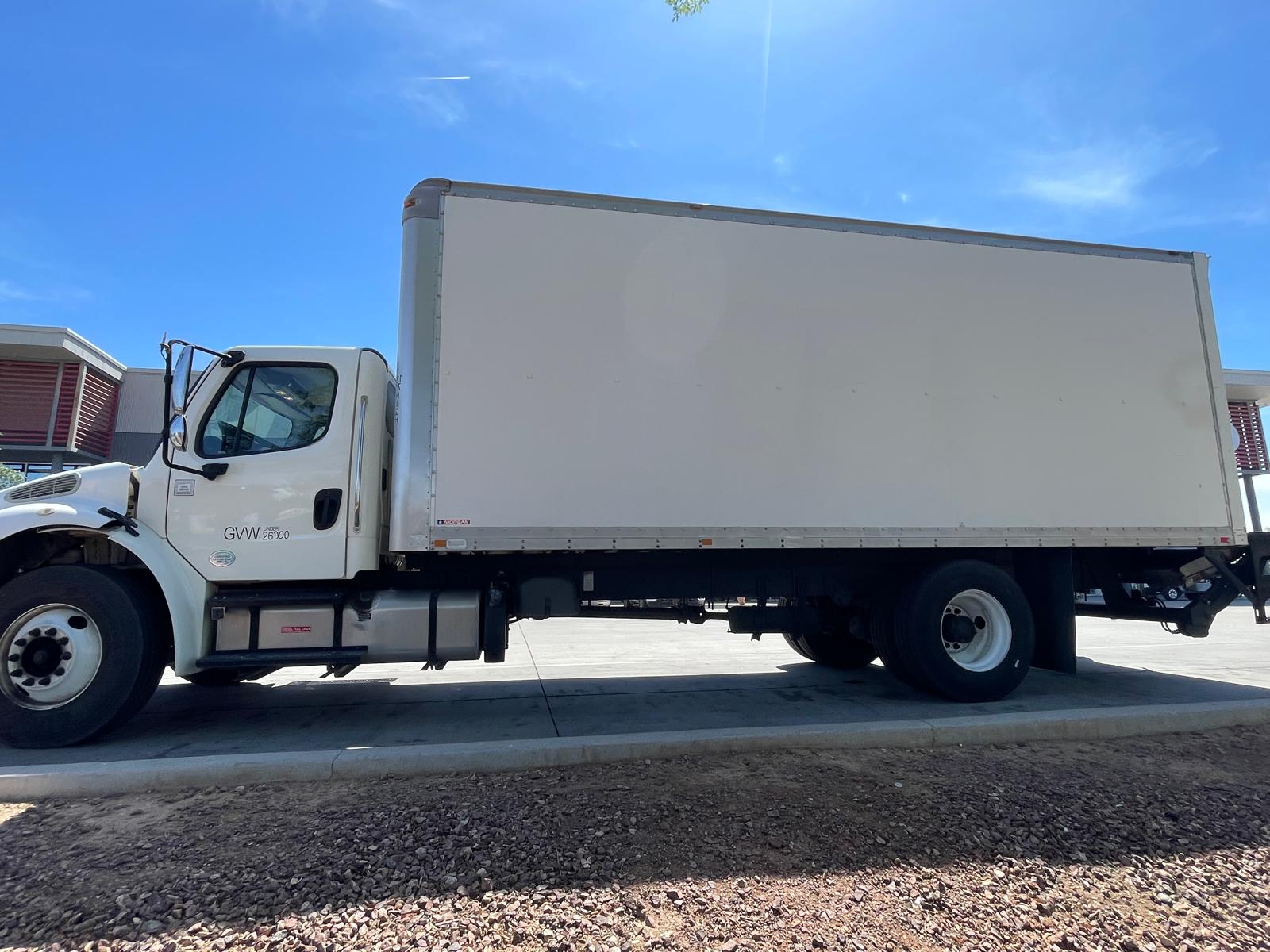 2015 Freightliner eM2 — photo 3