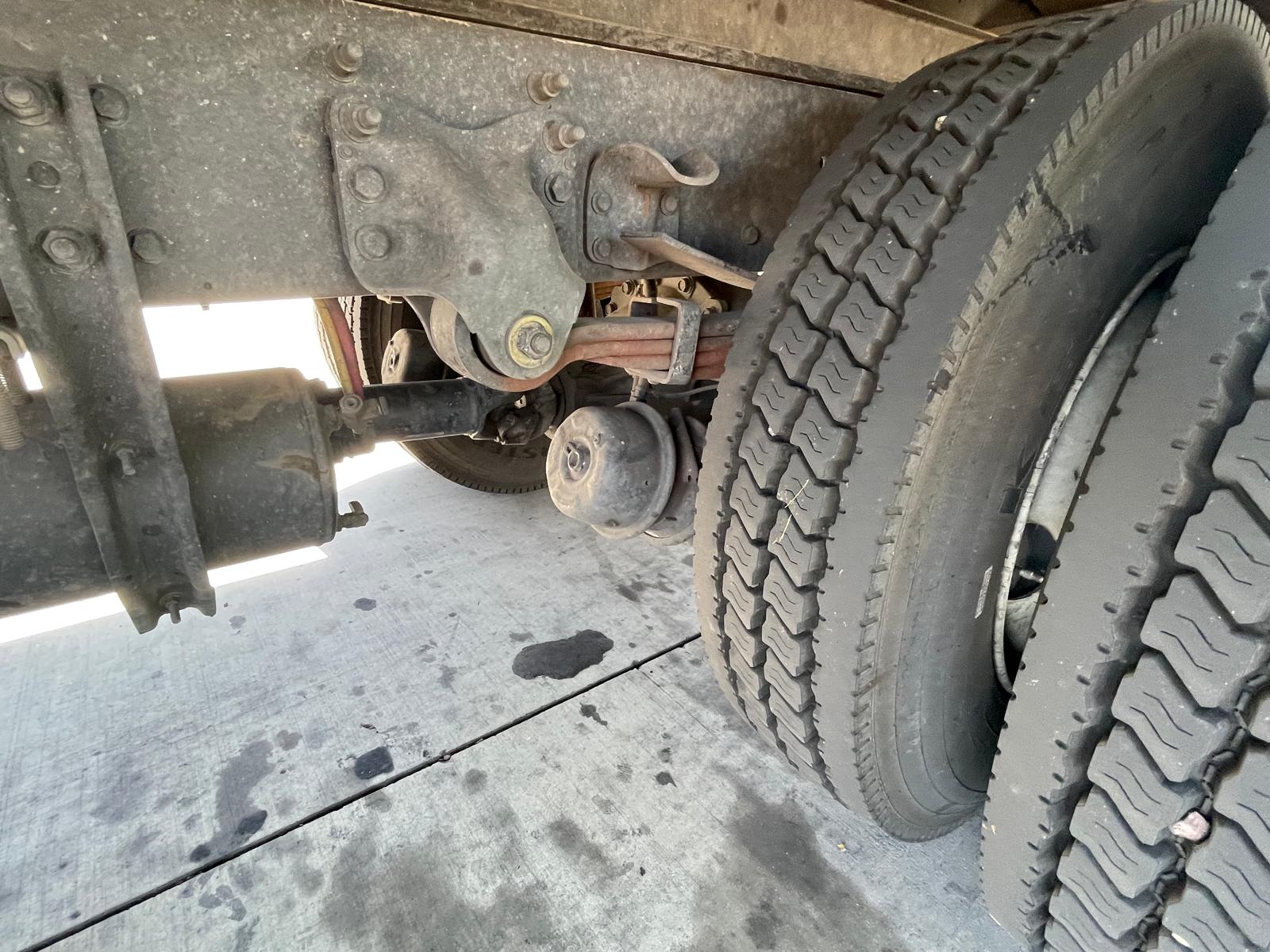 2015 Freightliner eM2 — photo 5