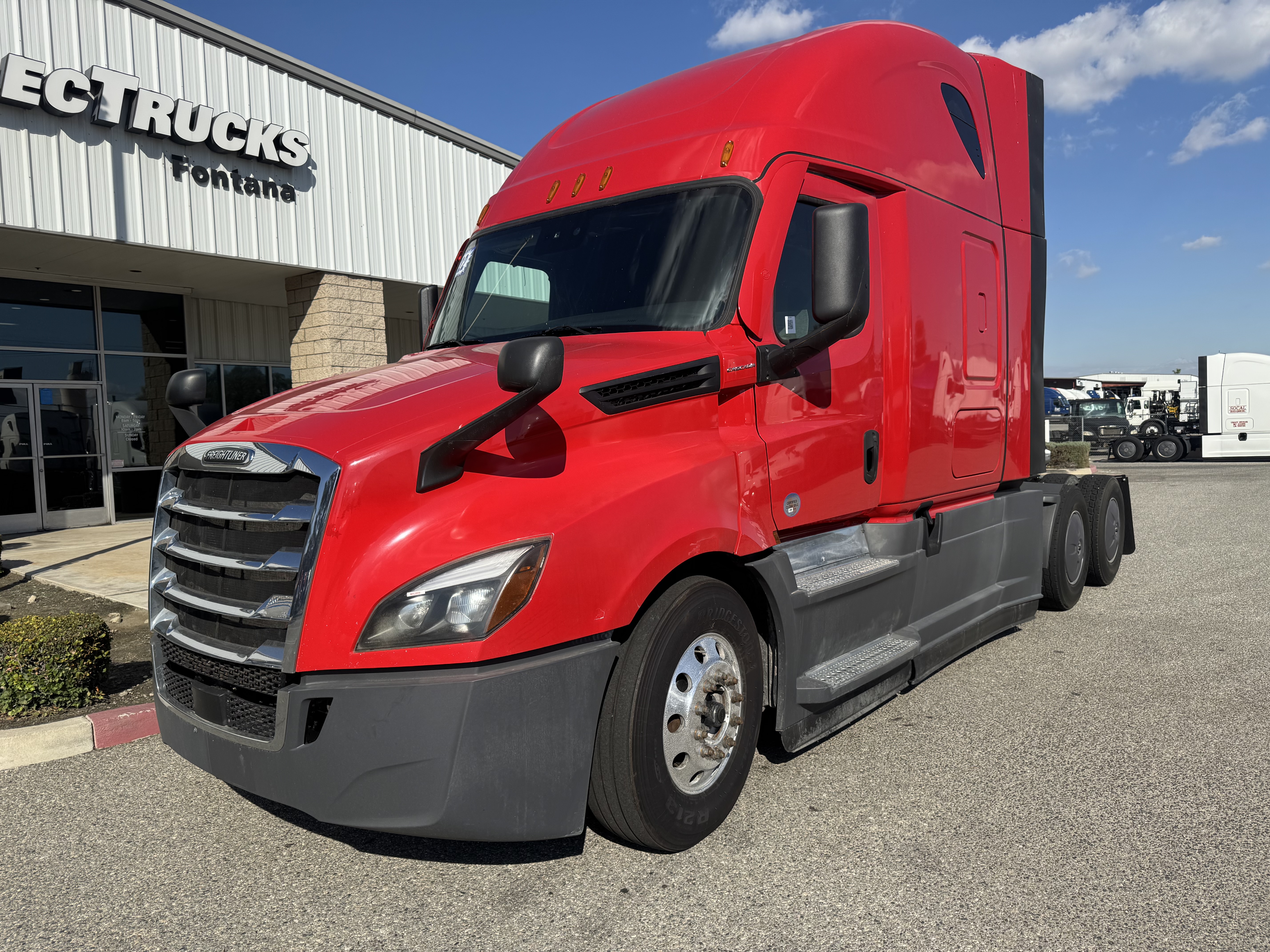 2022 Freightliner Cascadia in Fontana, CA