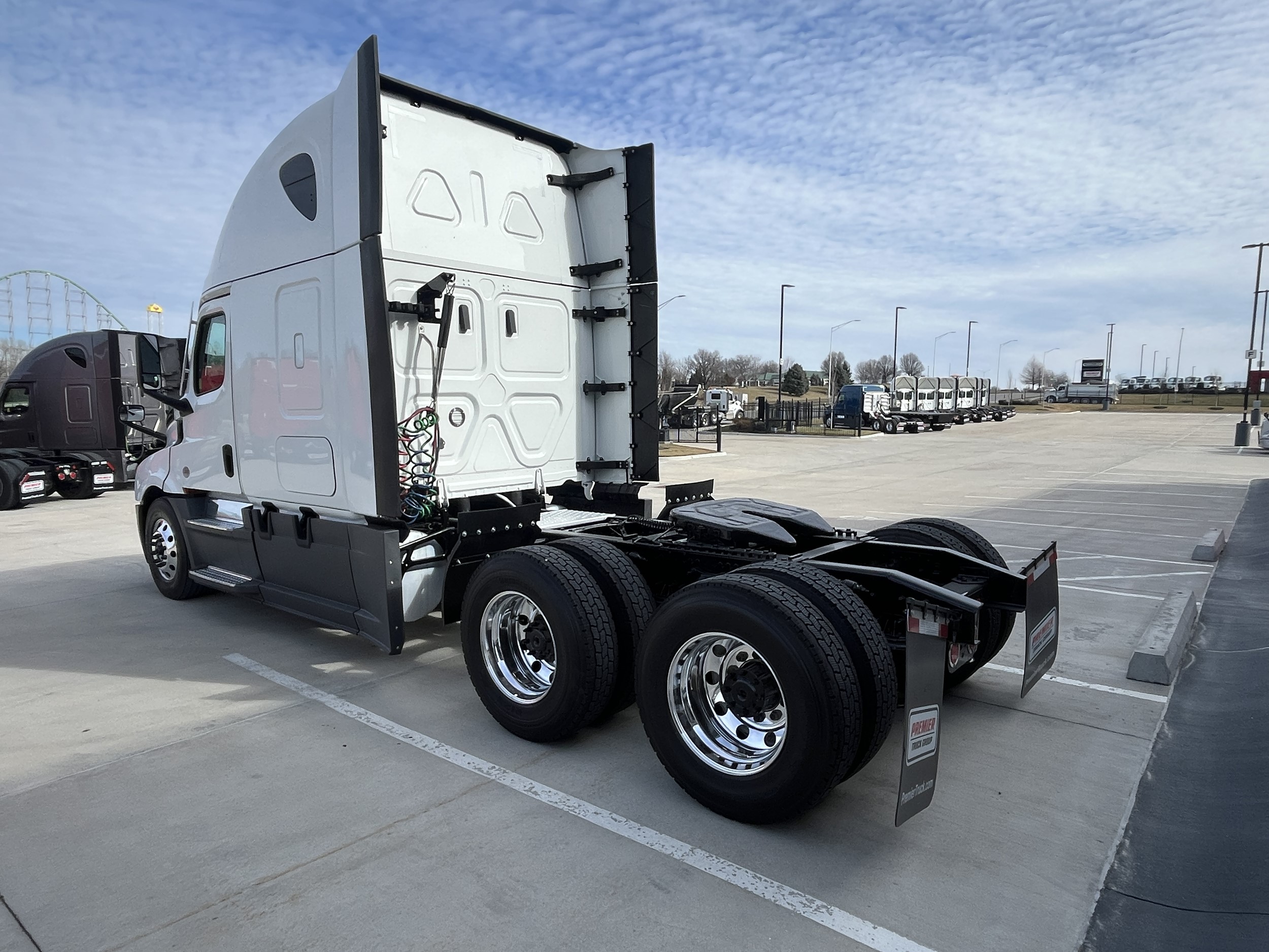 2024 Freightliner Cascadia in Chattanooga, TN — photo 4