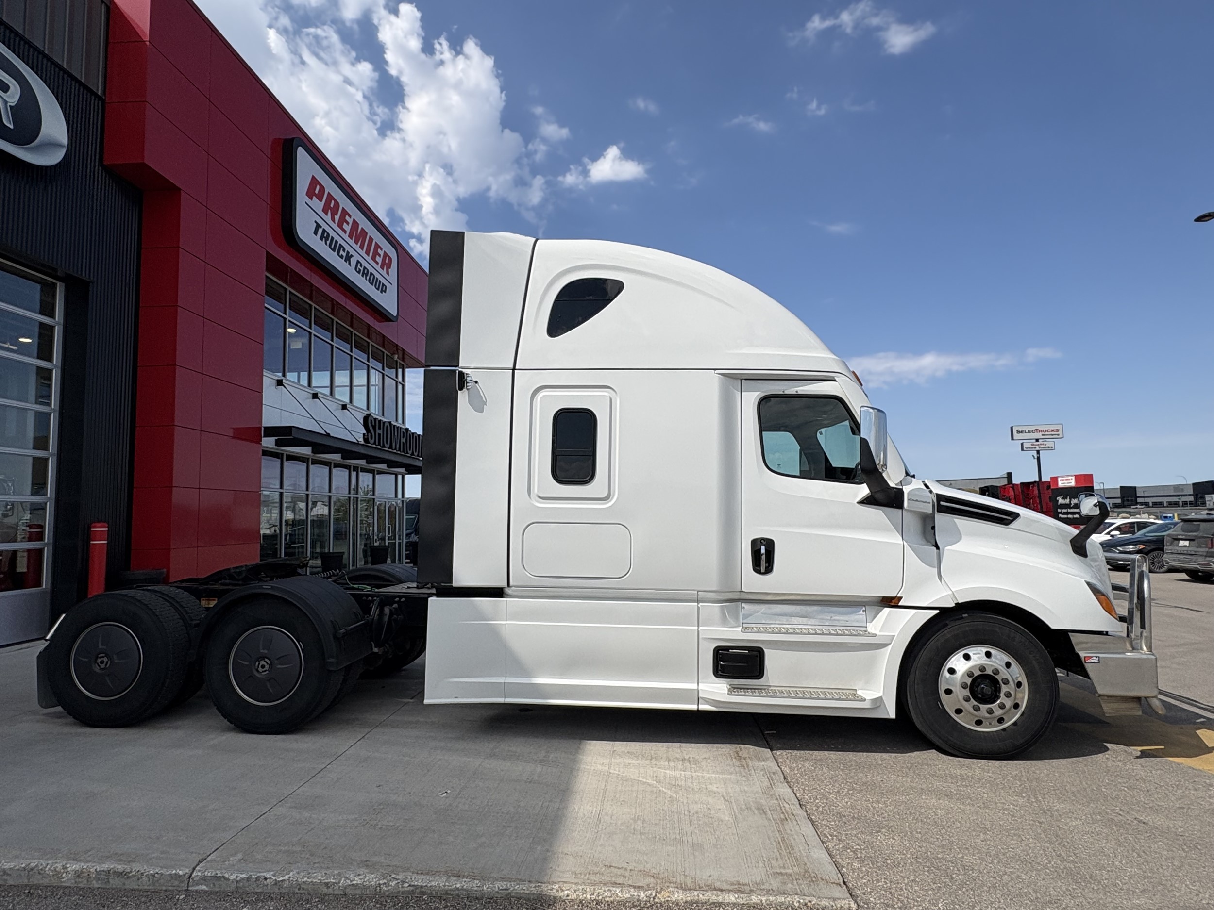 2024 Freightliner Cascadia — photo 4