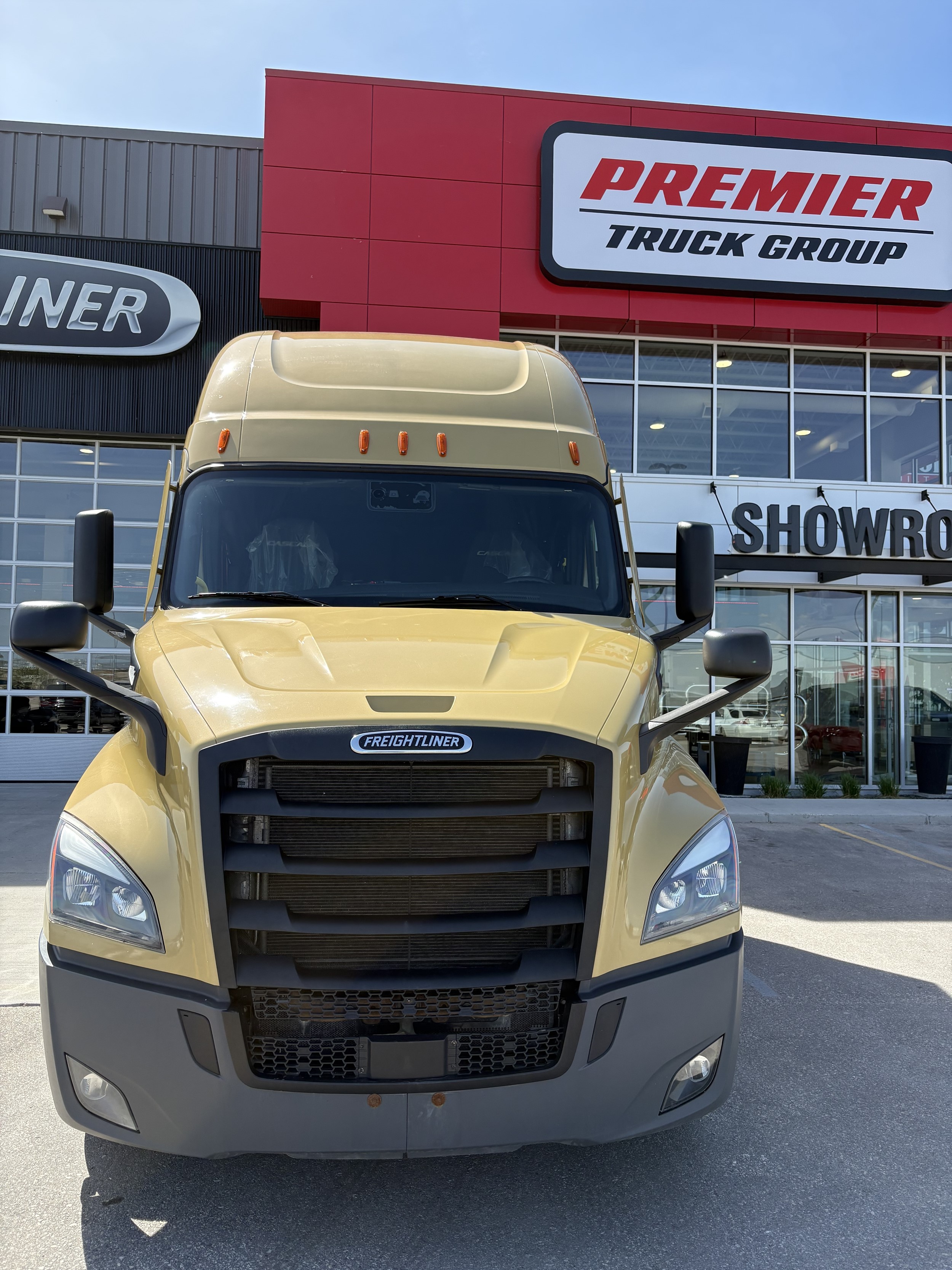 2022 Freightliner — photo 2