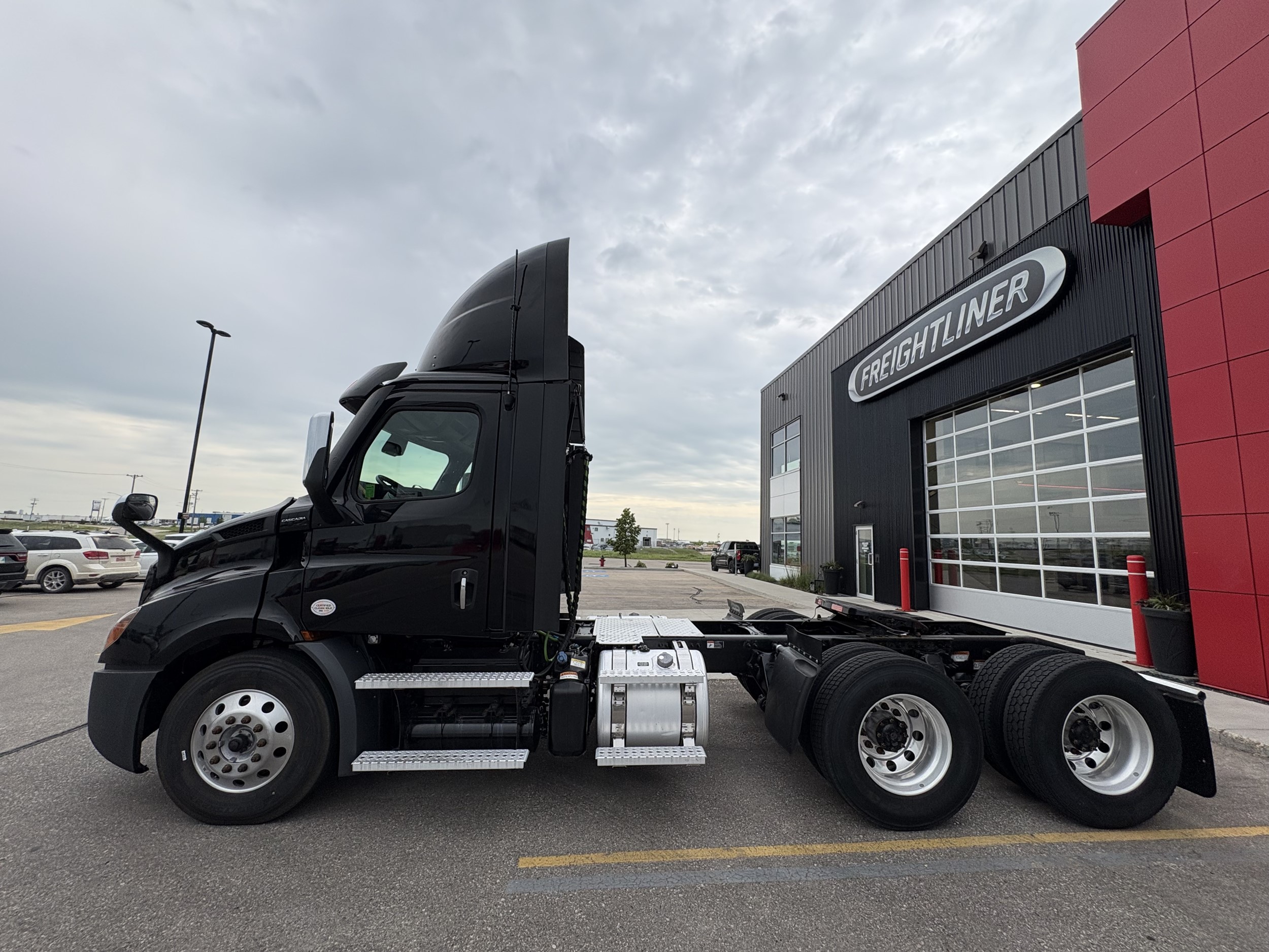 2023 Freightliner — photo 8