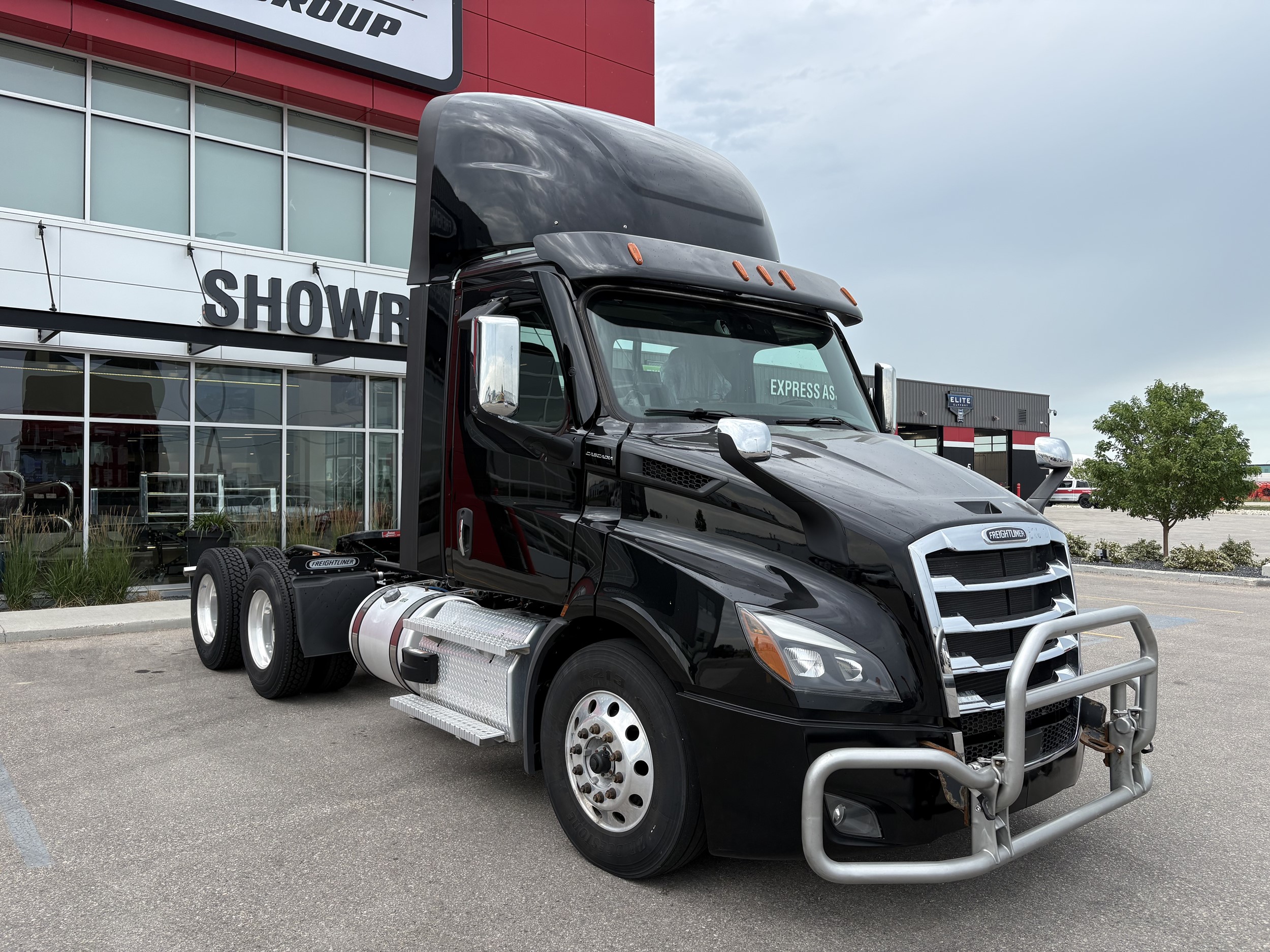 2023 Freightliner — photo 3