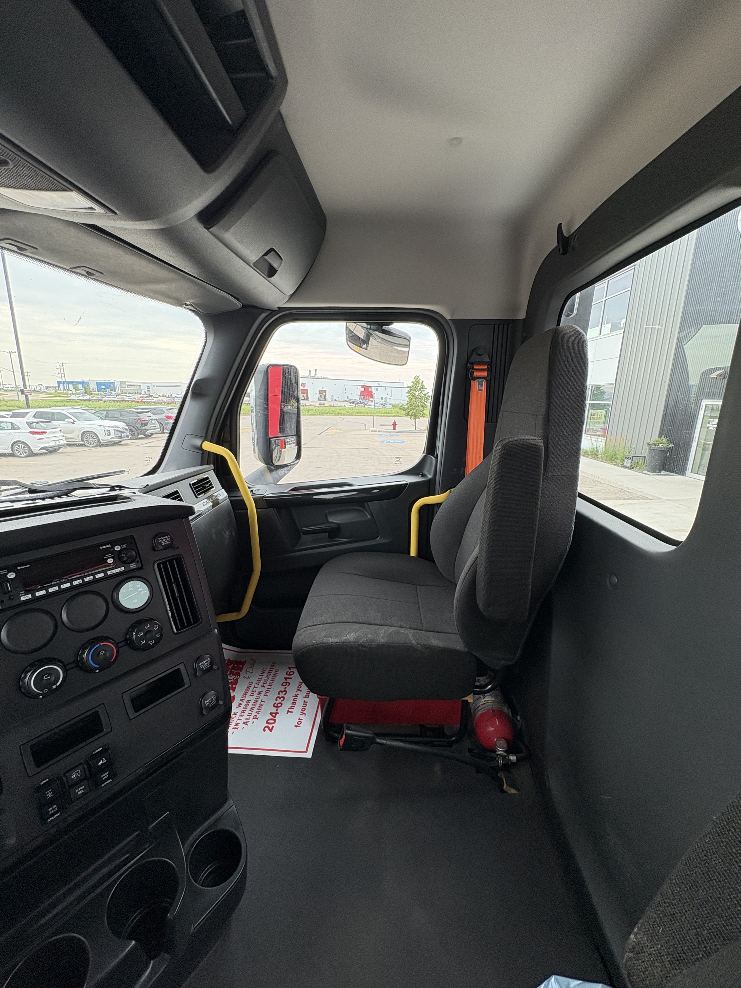 2023 Freightliner — photo 8