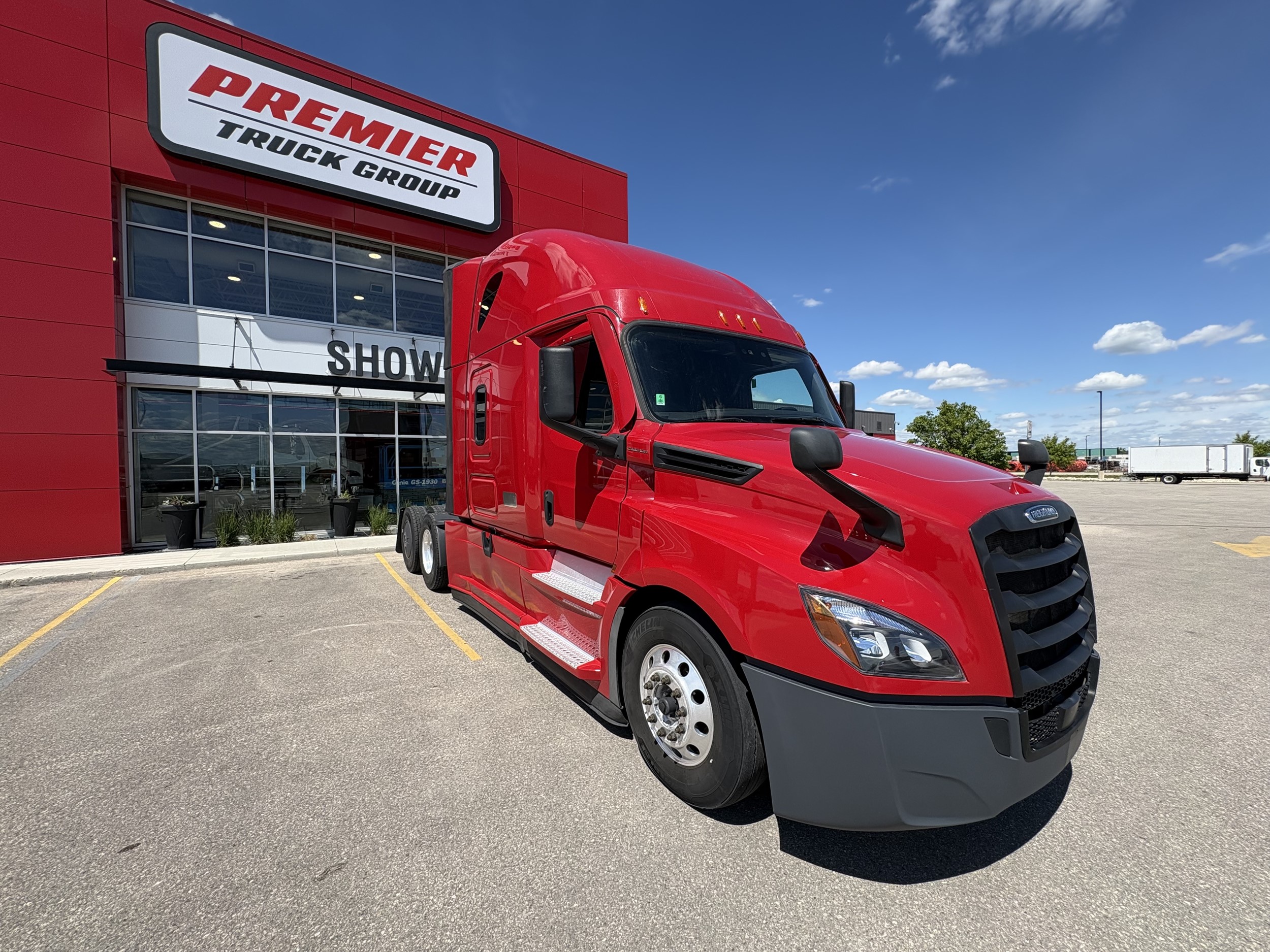 2023 Freightliner Cascadia — photo 3