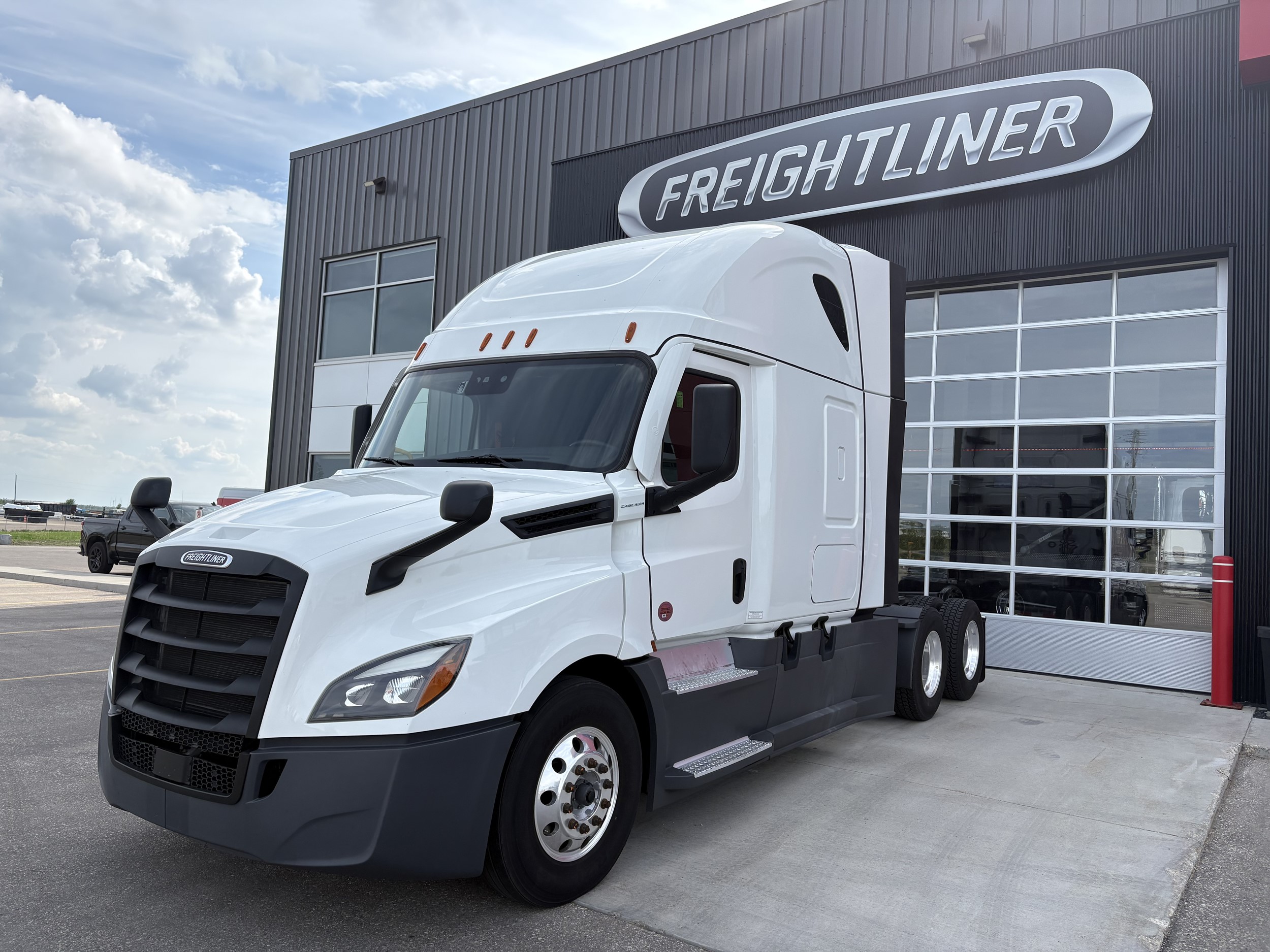 2024 Freightliner Cascadia