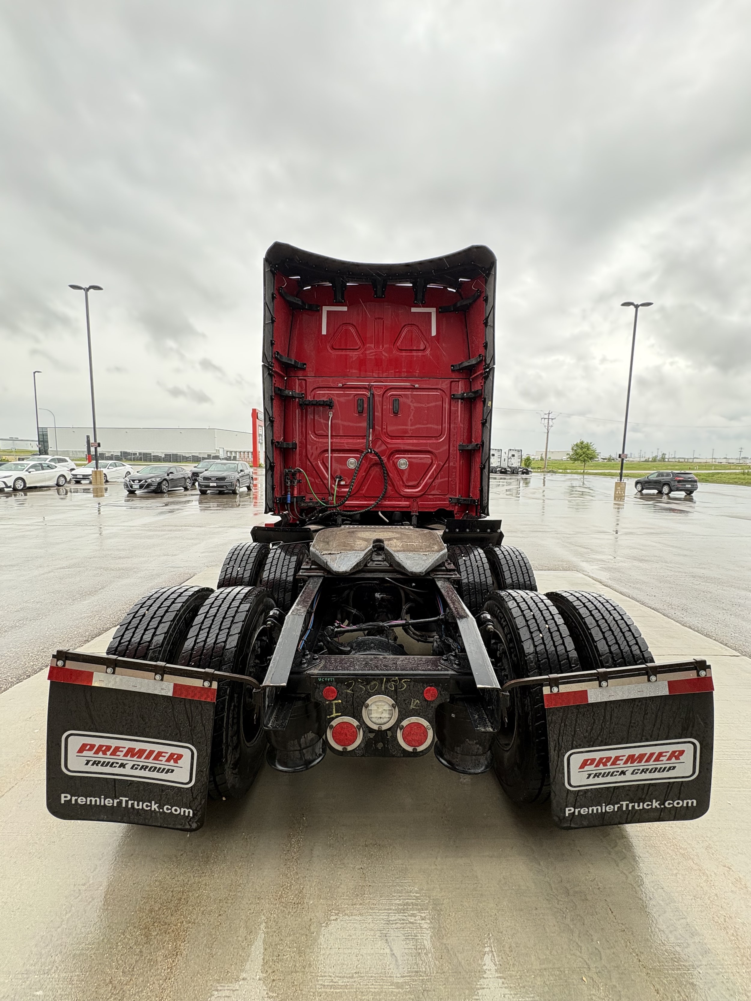 2023 Freightliner Cascadia — photo 7