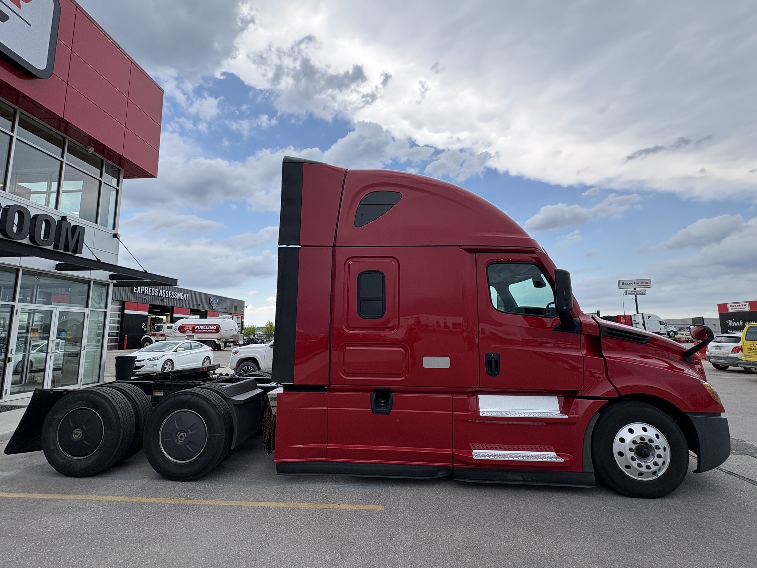 2023 Freightliner — photo 4