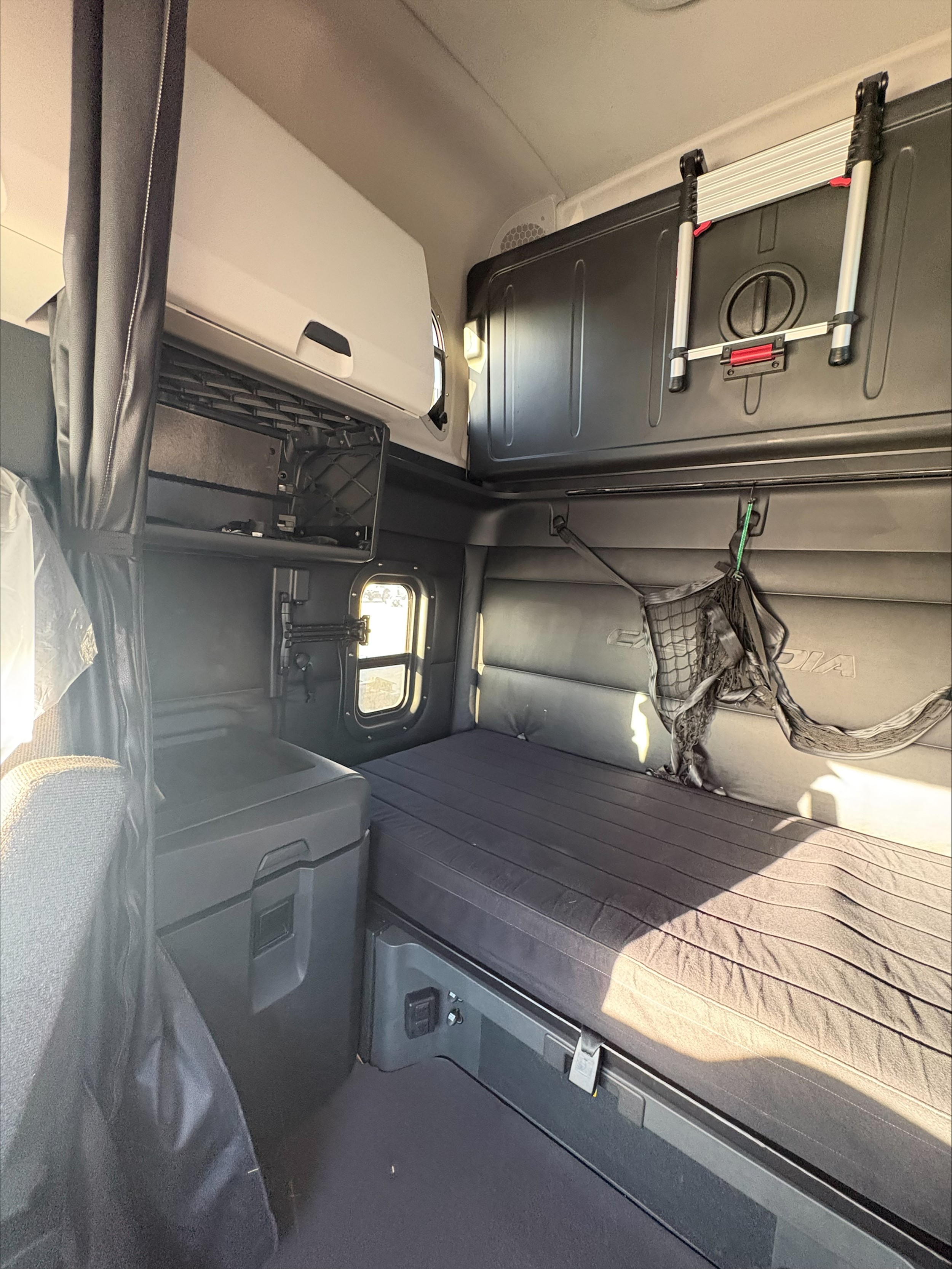 2023 Freightliner — photo 7