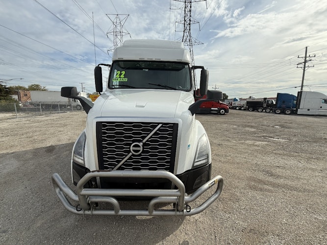 2022 Volvo Truck VNL photo 4