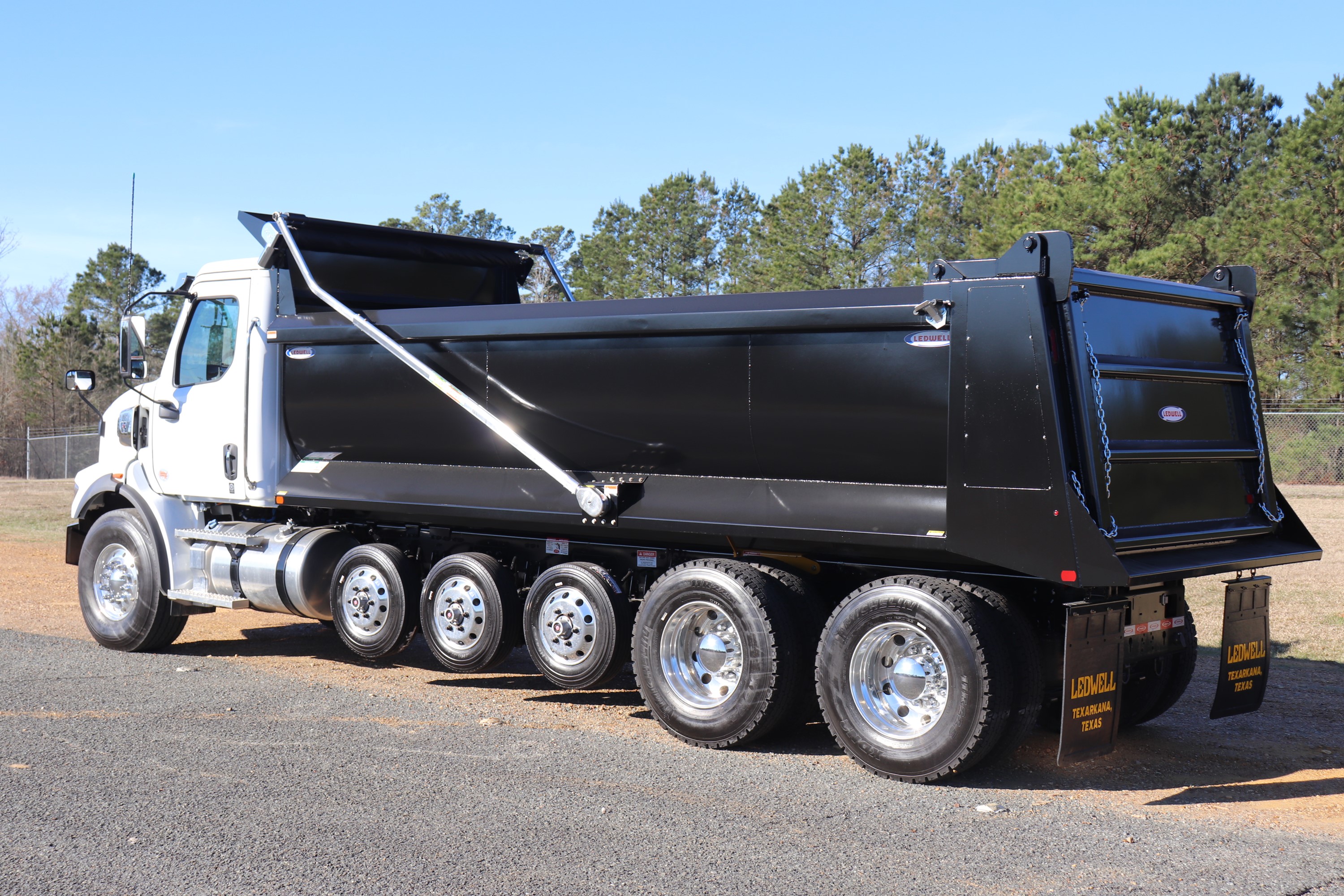 2025 Western Star — photo 3