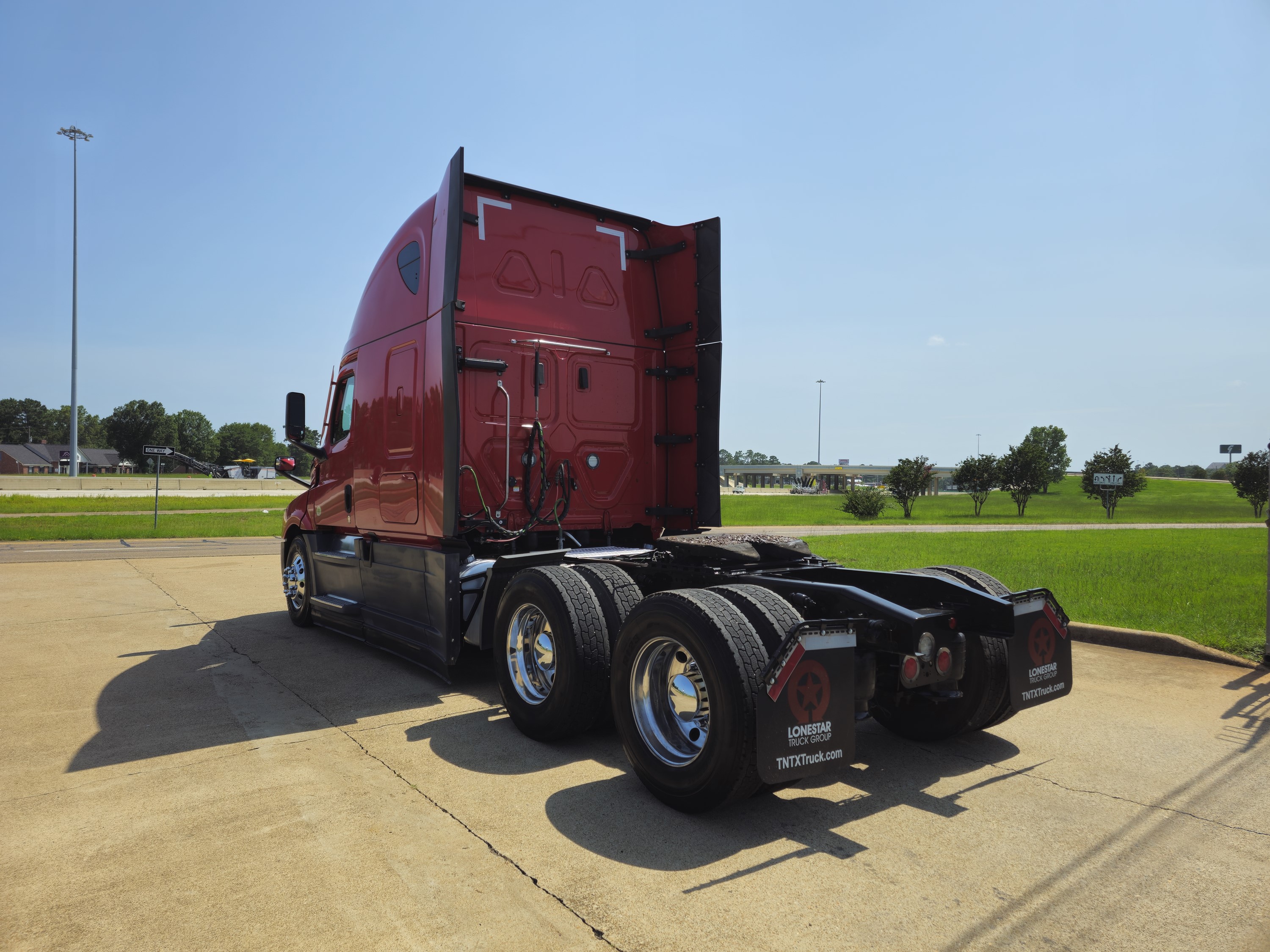 2023 Freightliner Cascadia — photo 3