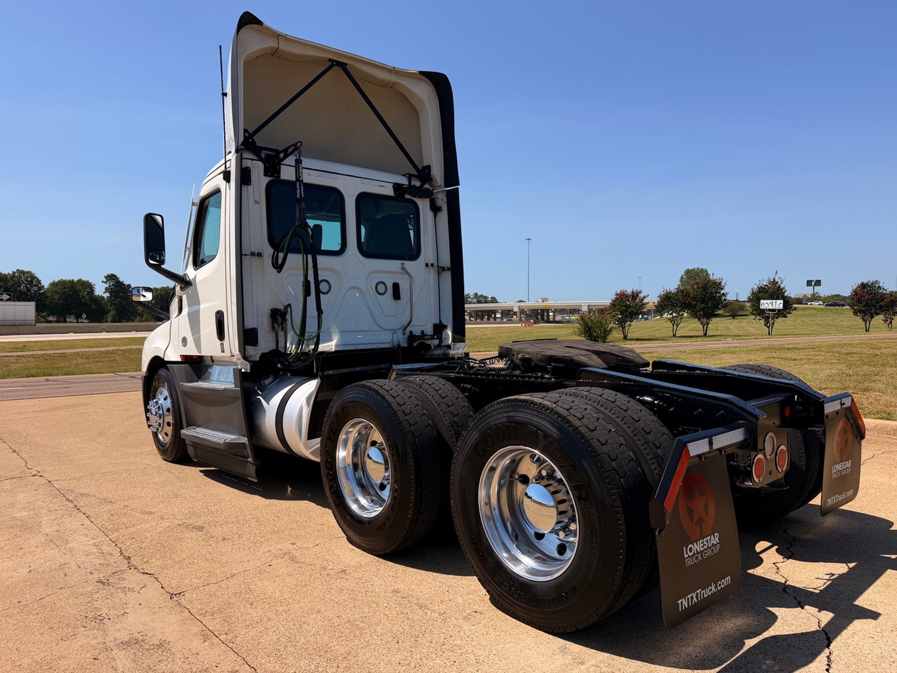 2022 Freightliner — photo 7