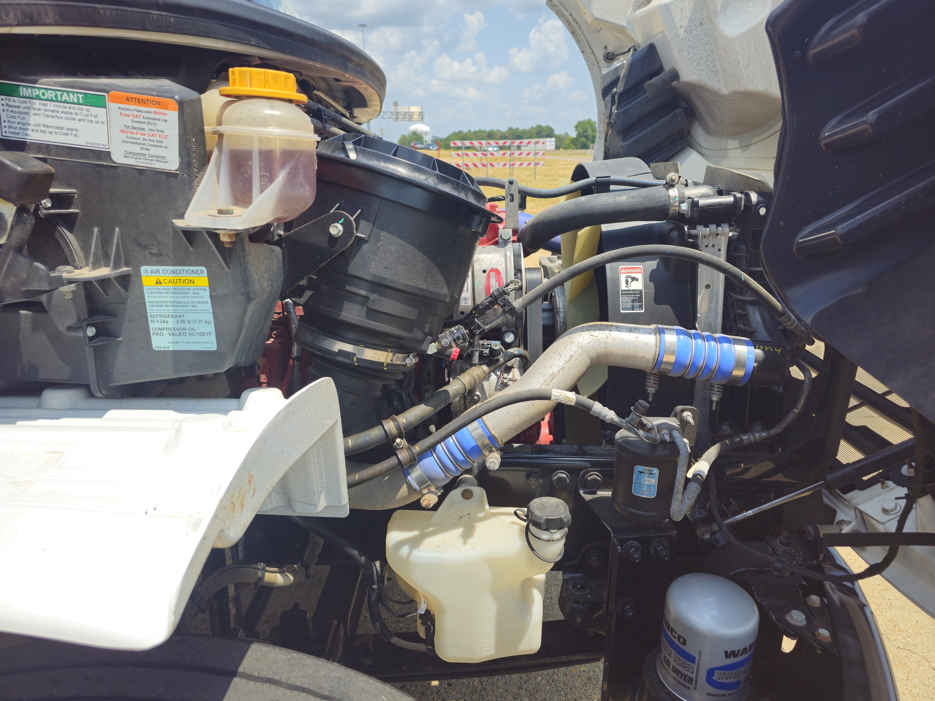 2025 Freightliner — photo 7