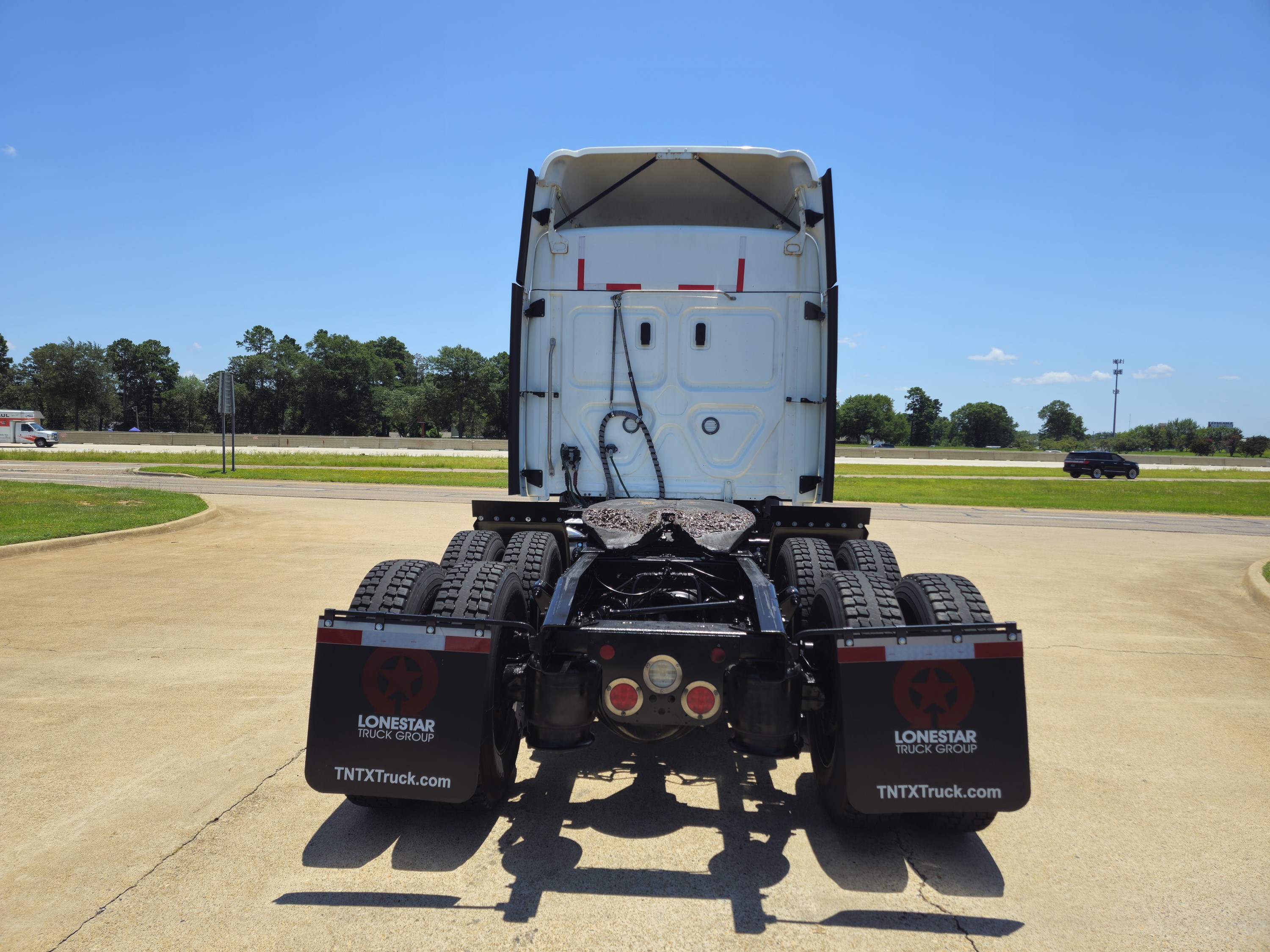 2022 Freightliner Cascadia — photo 4