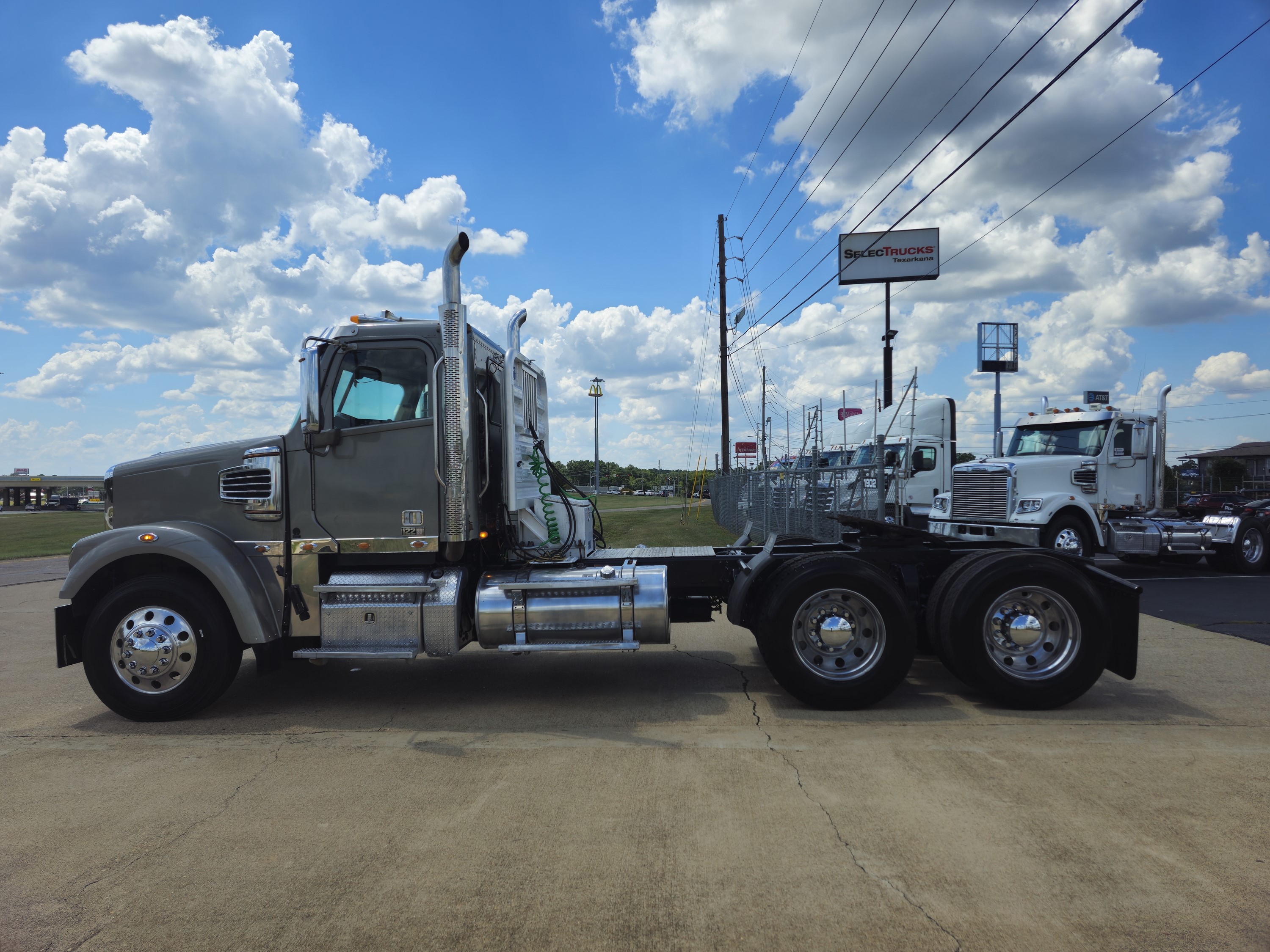 2019 Freightliner — photo 2