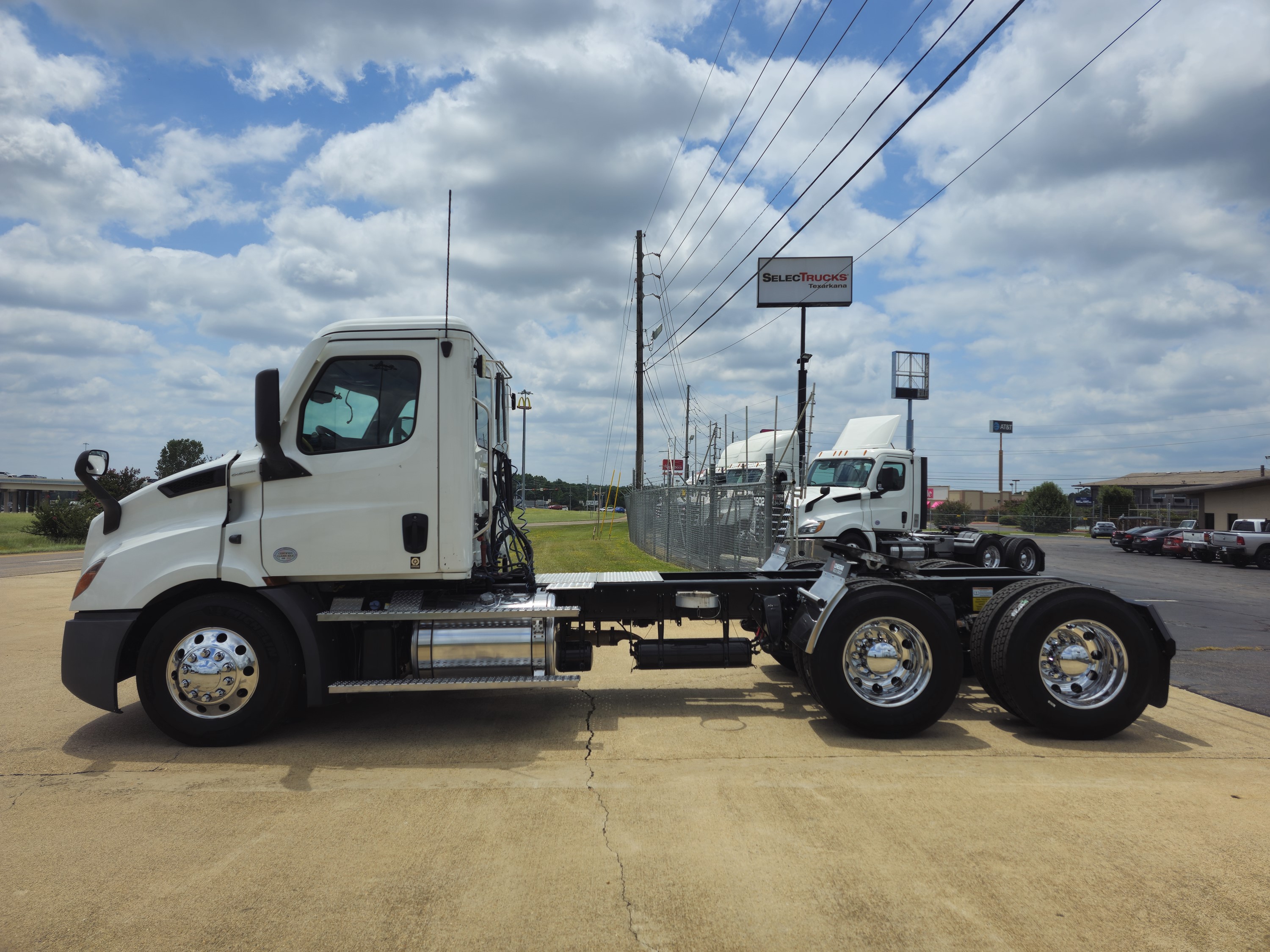 2022 Freightliner — photo 2