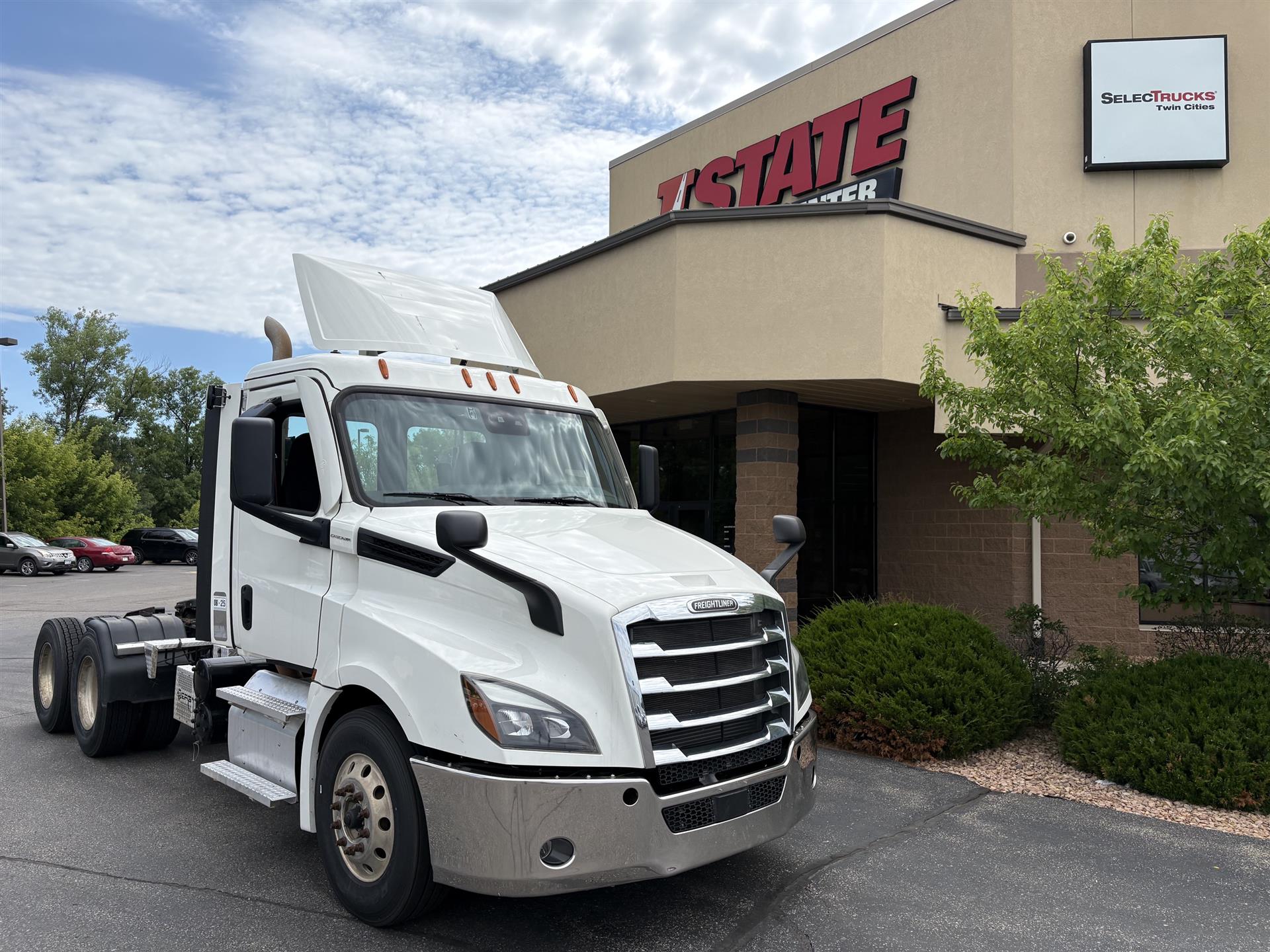 2023 Freightliner Cascadia