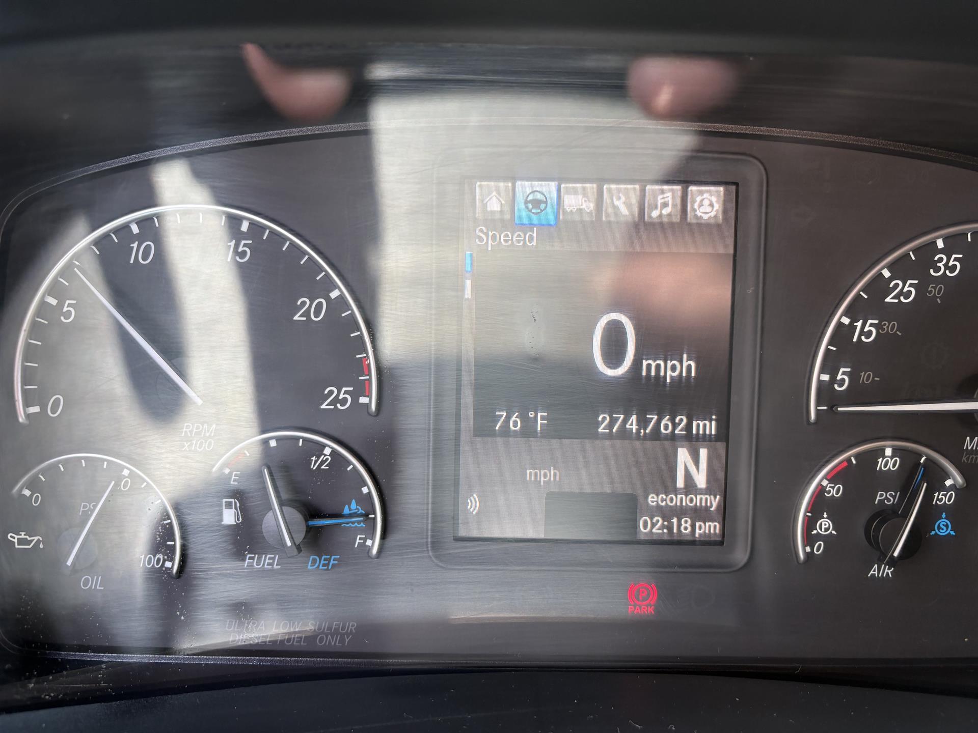 2024 Freightliner Cascadia — photo 6