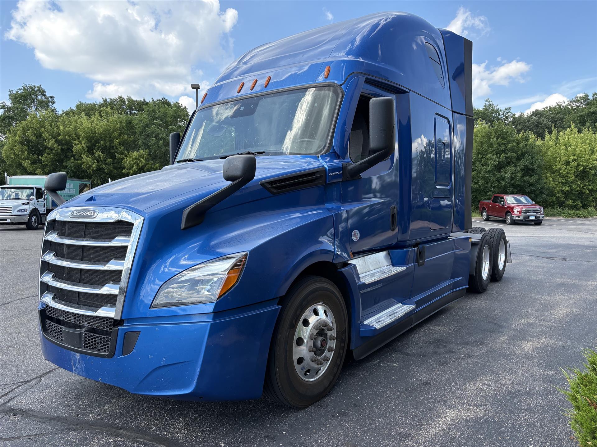 2022 Freightliner Cascadia — photo 7