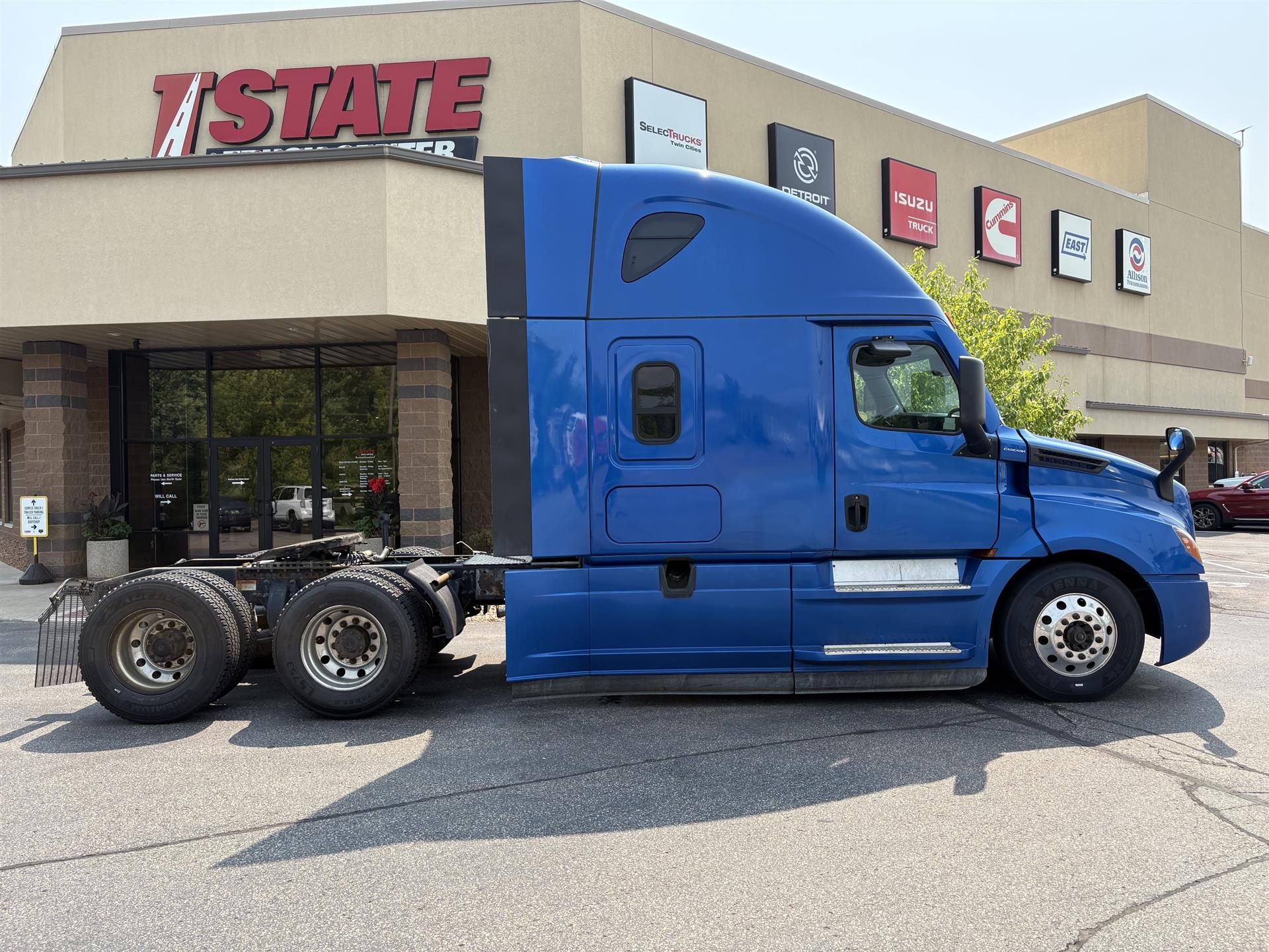 2022 Freightliner — photo 2