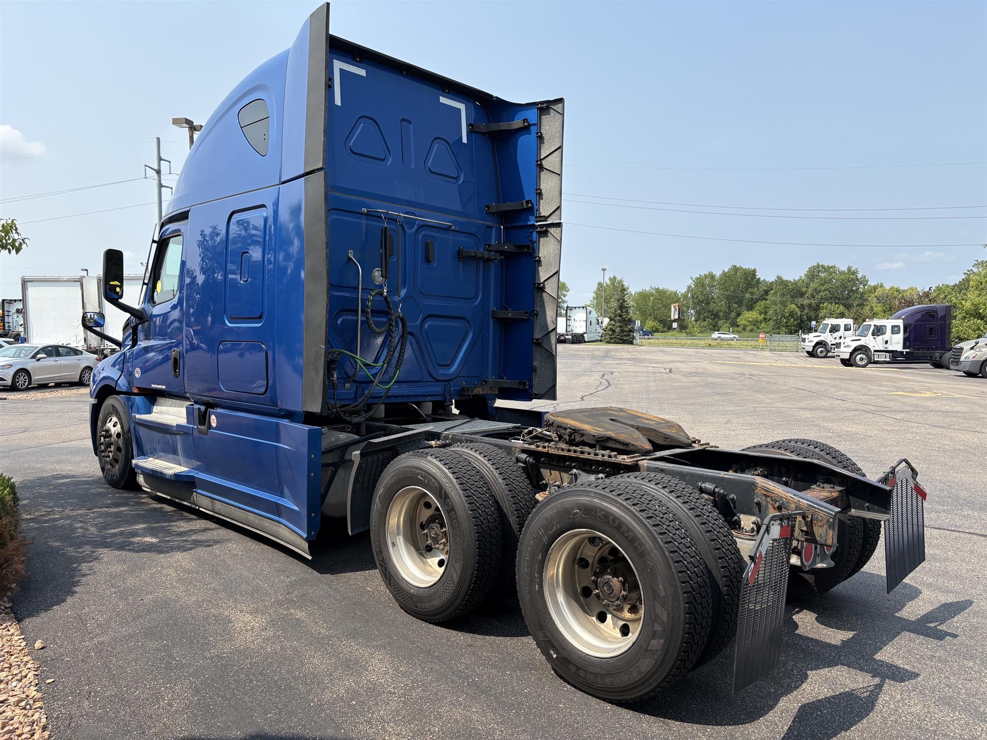 2022 Freightliner — photo 3