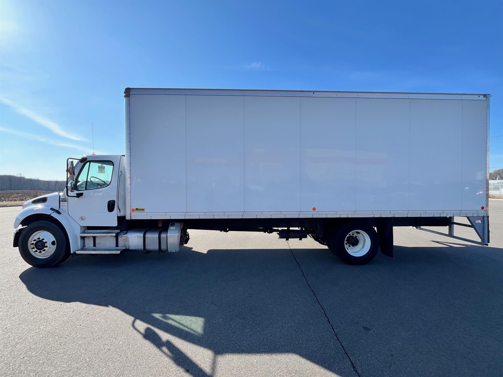 2022 Freightliner eM2 — photo 5