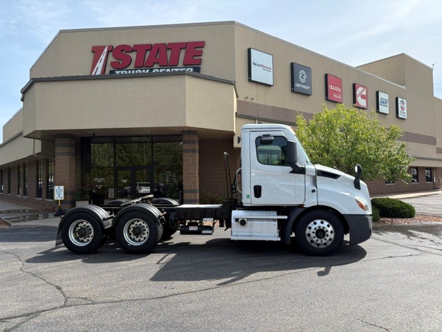 2022 Freightliner — photo 3
