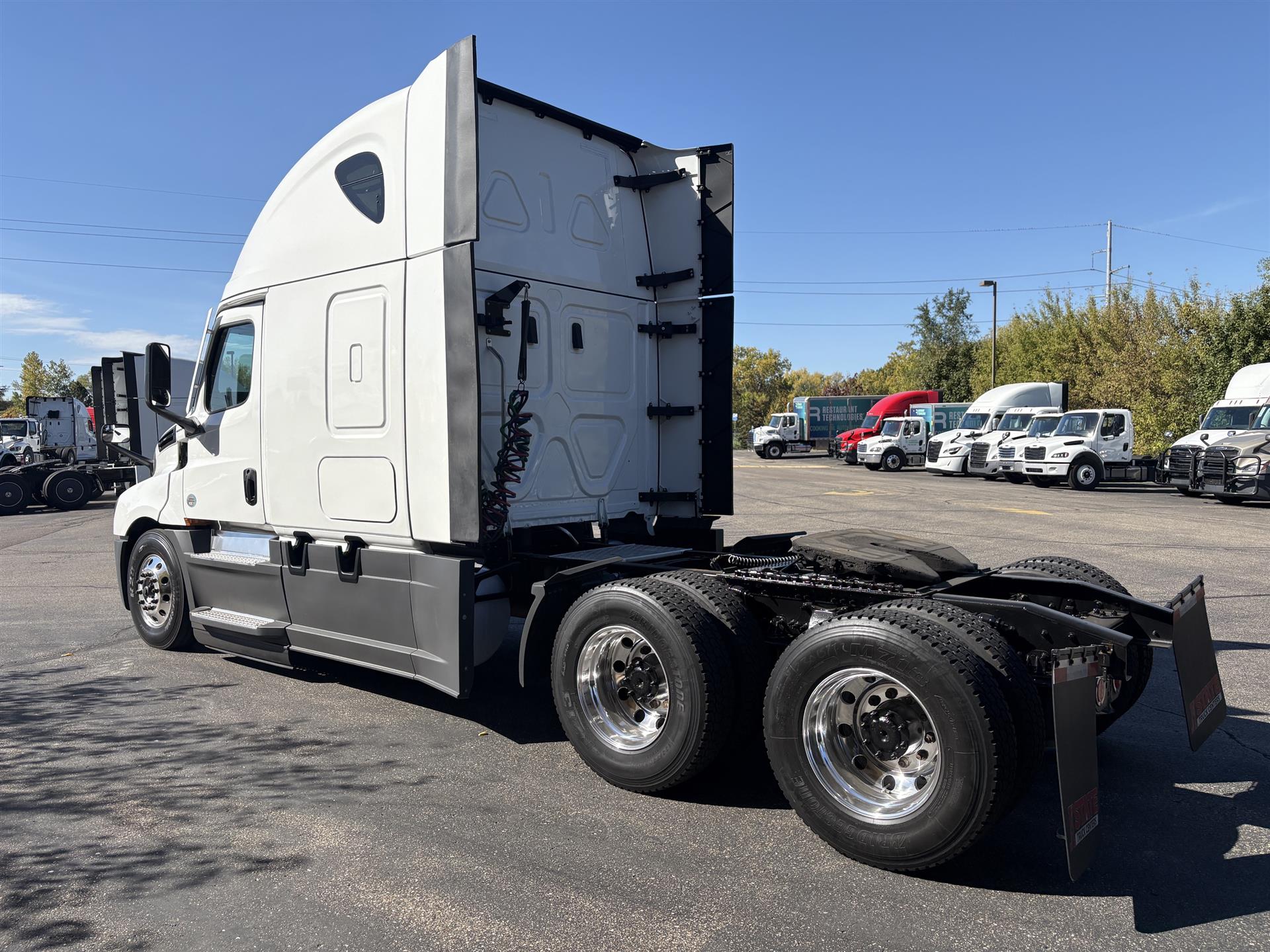 2024 Freightliner — photo 5