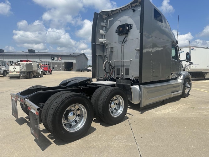 2022 Peterbilt 579 photo 4