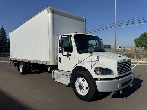 2021 FREIGHTLINER M2-106 401133