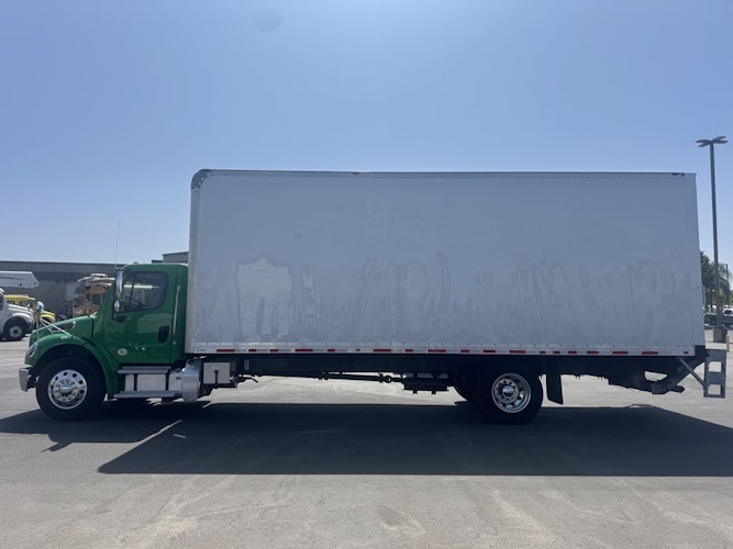 2019 Freightliner M2 106 Medium Duty photo 2