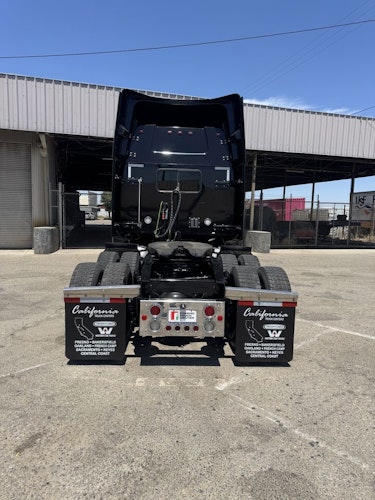 2022 Western Star 5700 Sleeper photo 4