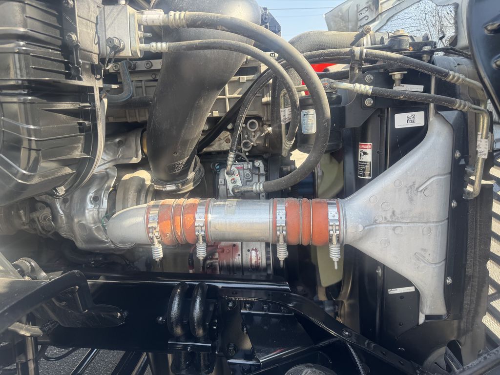 2018 Freightliner Cascadia — photo 6
