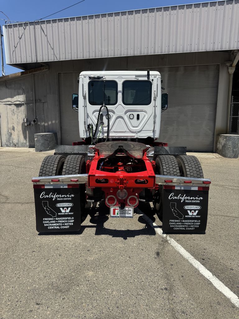 2019 Freightliner Cascadia — photo 4