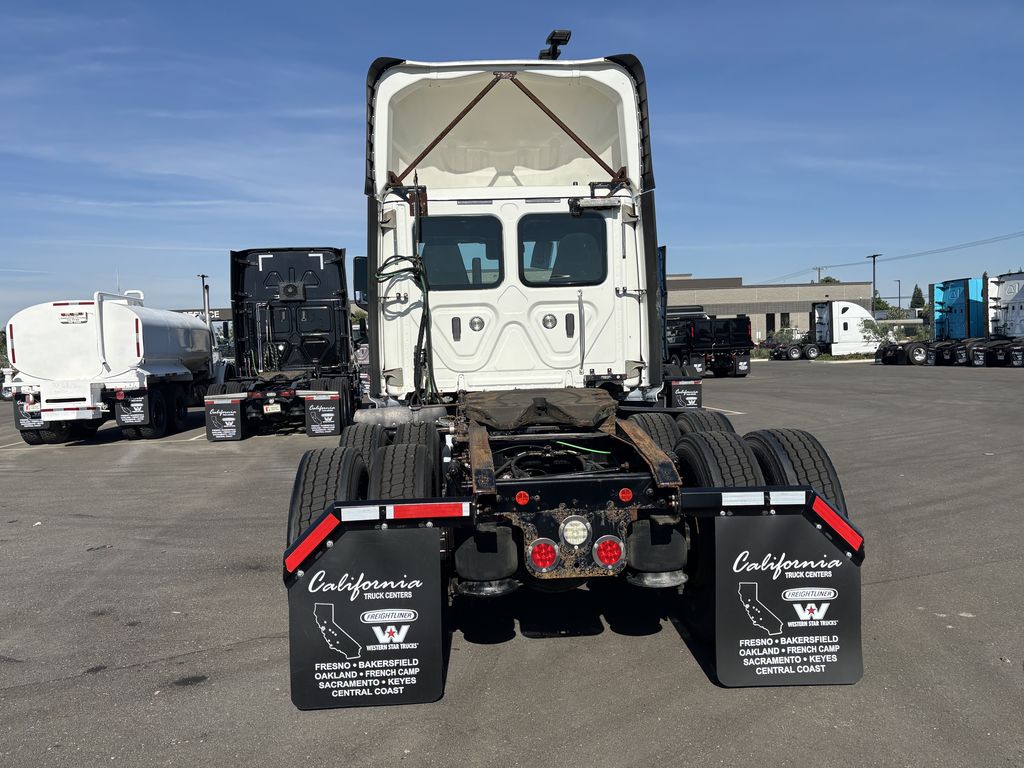 2021 Freightliner — photo 5