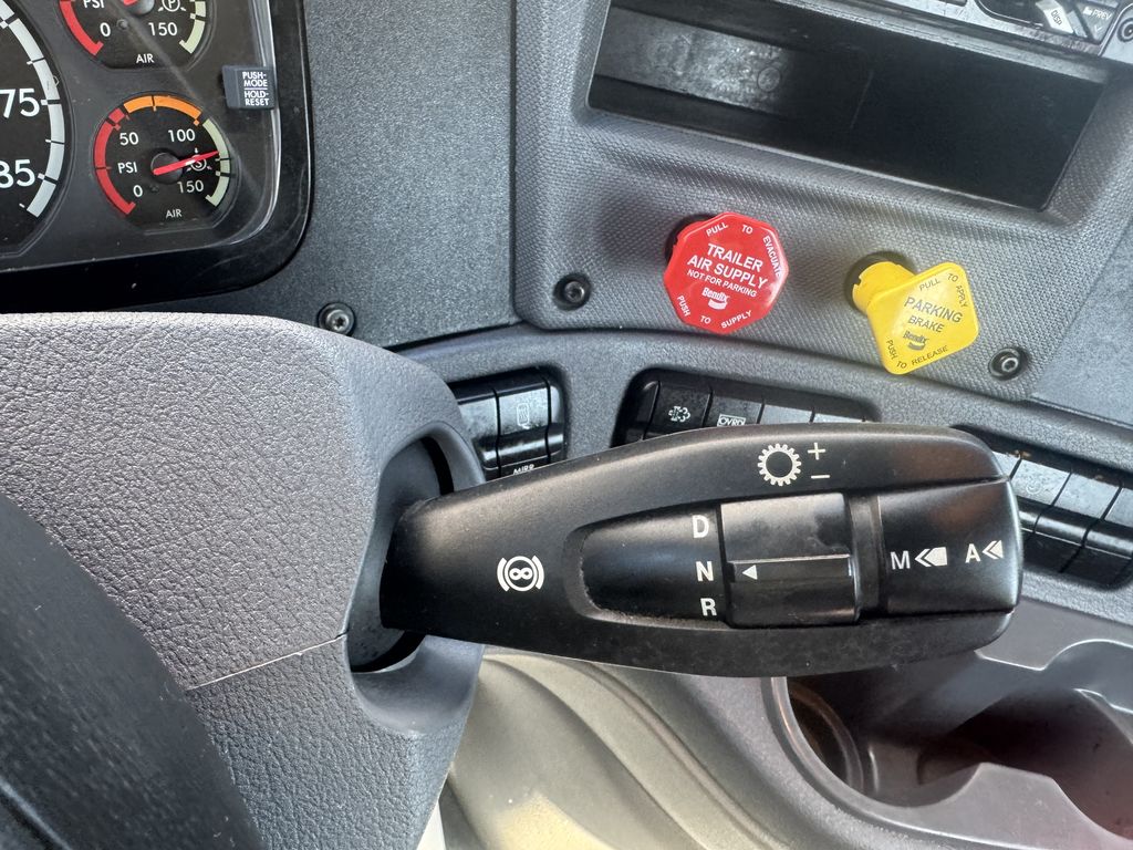 2018 Freightliner Cascadia in Stockton, CA — photo 6